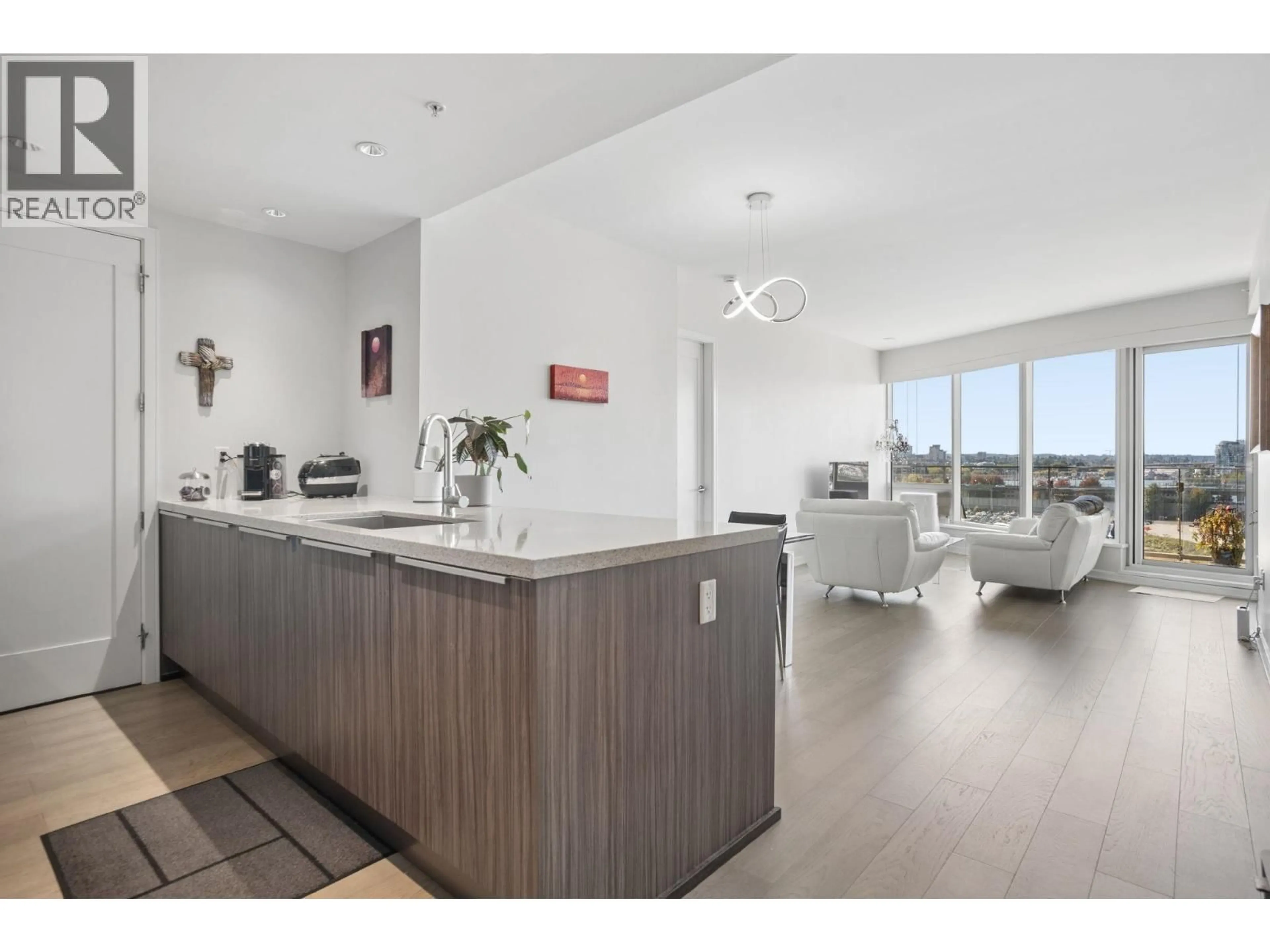 Open concept kitchen, unknown for 906 - 181 1ST AVENUE, Vancouver British Columbia V5Y0E3