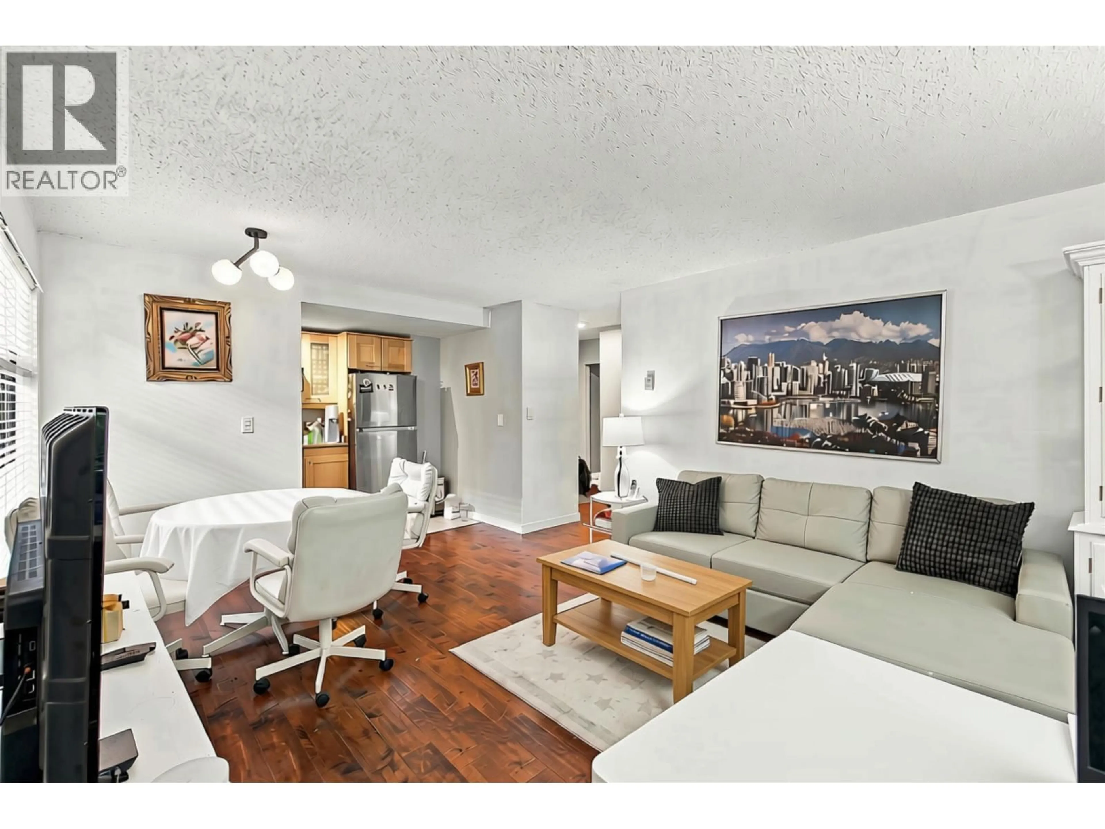 Living room with furniture, unknown for 109 - 423 AGNES STREET, New Westminster British Columbia V3L1G2