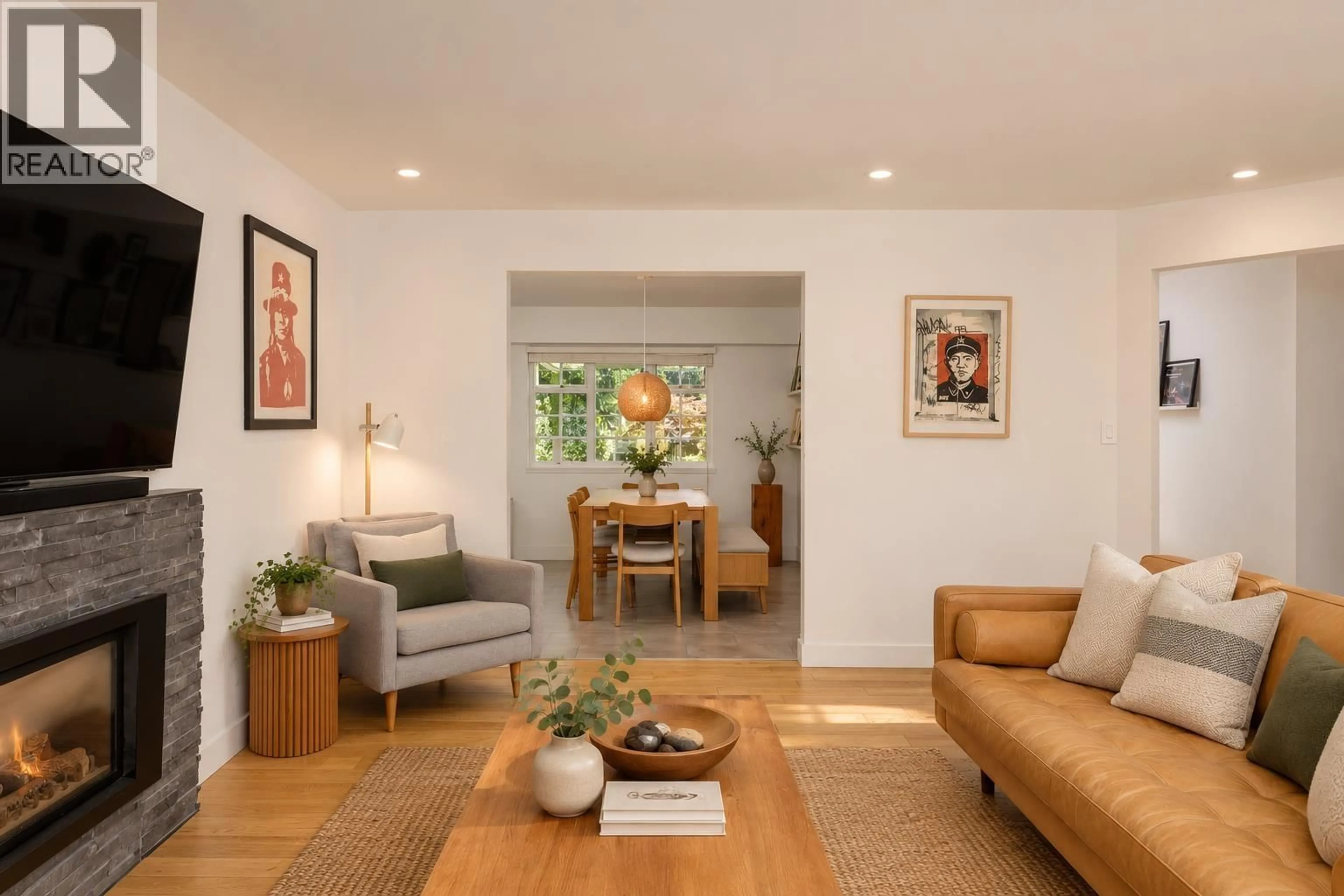 Living room with furniture, unknown for 1458 KILMER ROAD, North Vancouver British Columbia V7K1R2