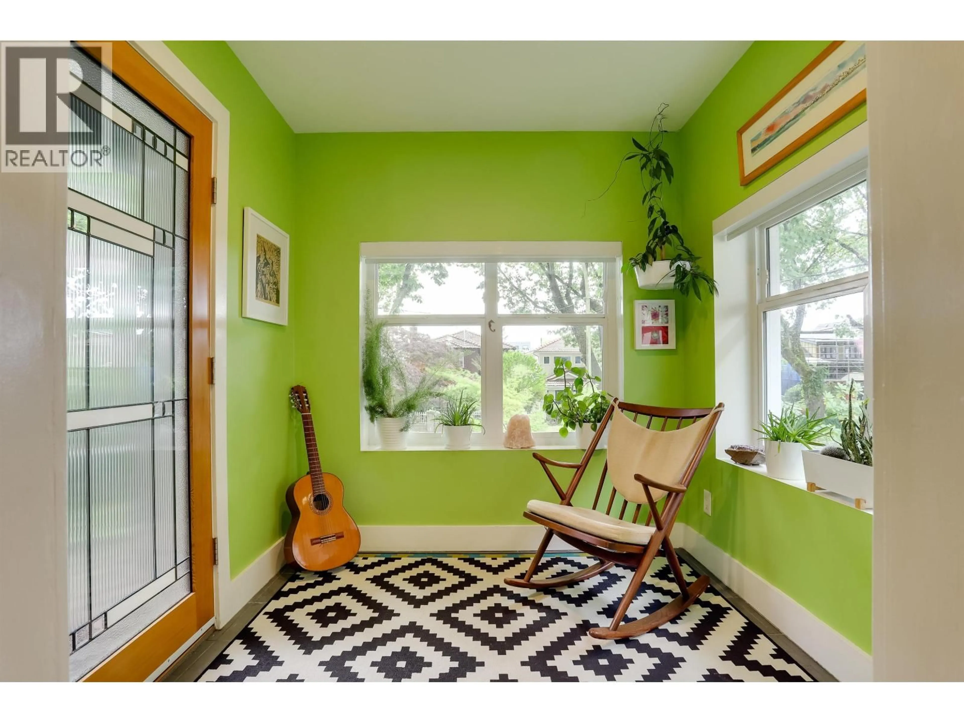 Indoor entryway for 2227 7TH AVENUE, Vancouver British Columbia V5N1S8
