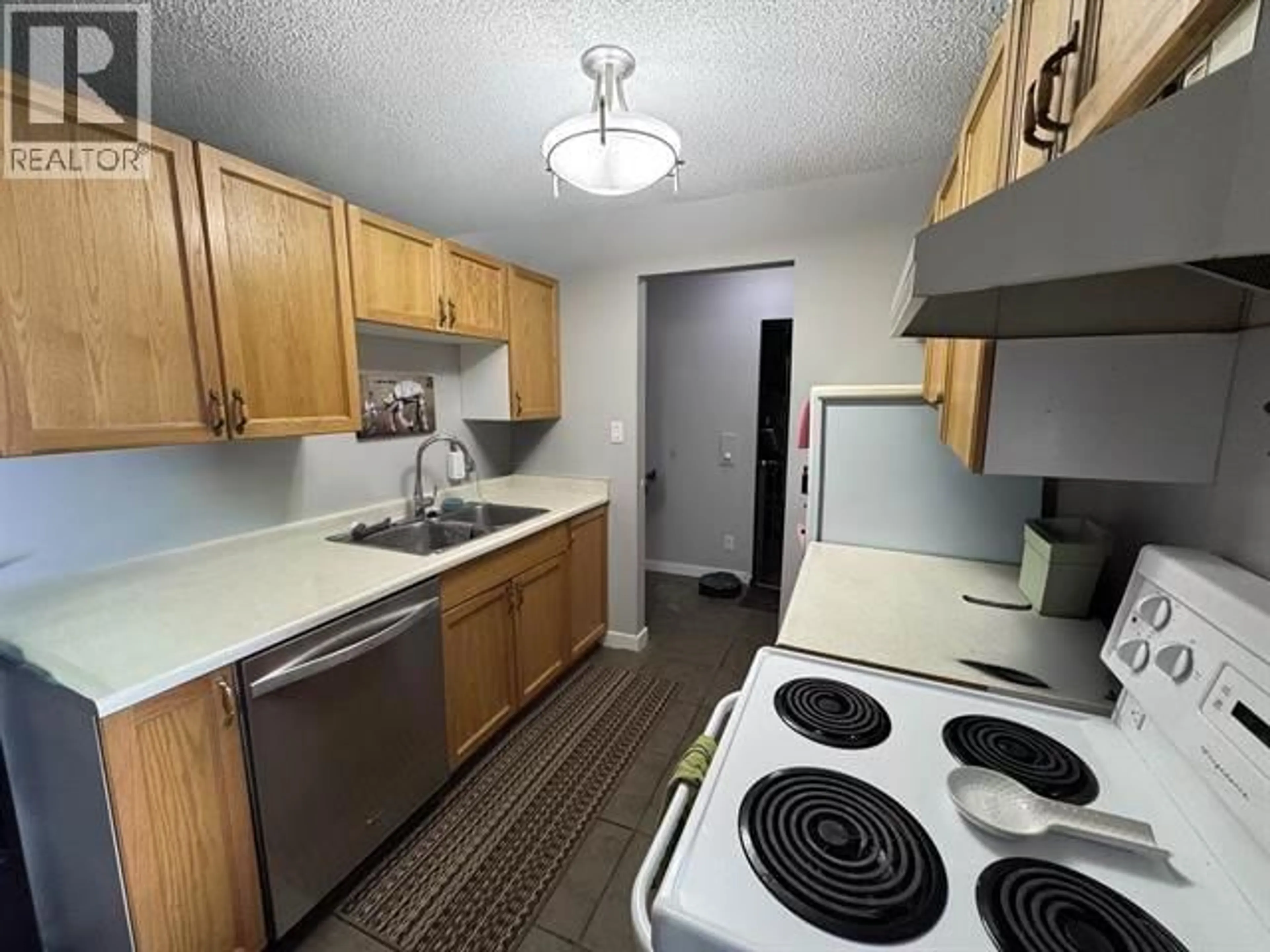 Standard kitchen, unknown for 105 - 10216 102 AVENUE, Fort St. John British Columbia V1J2E5