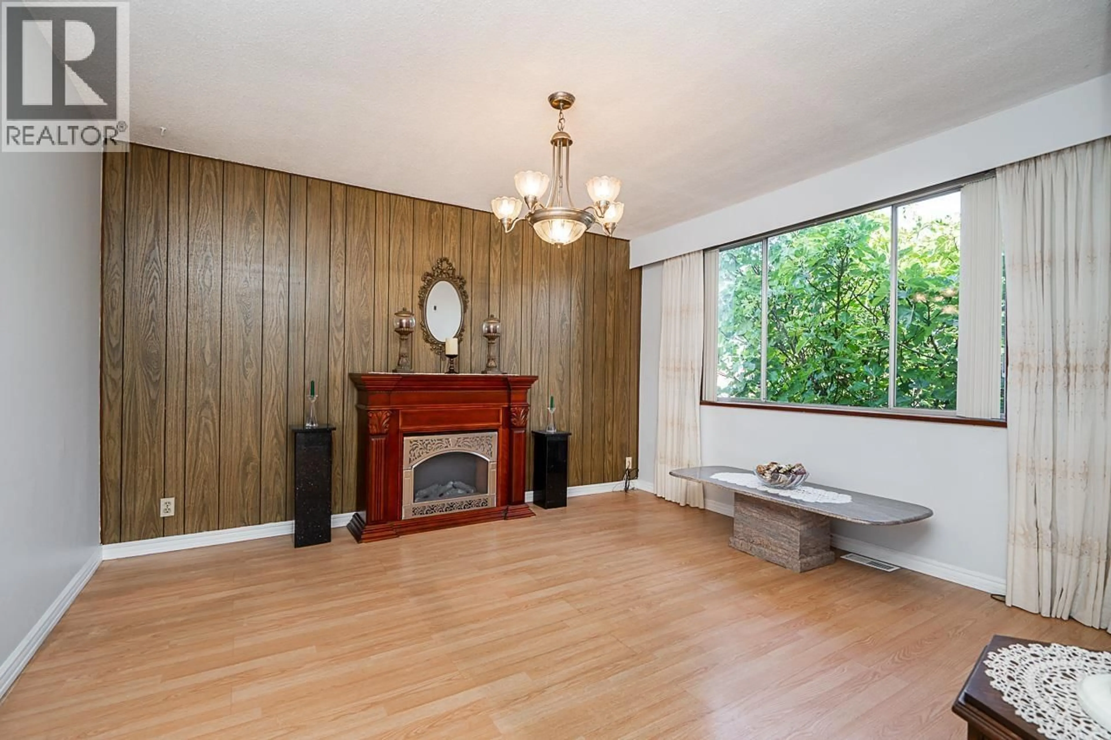 A pic of a room for 1342 GRANT STREET, Vancouver British Columbia V5L2X5
