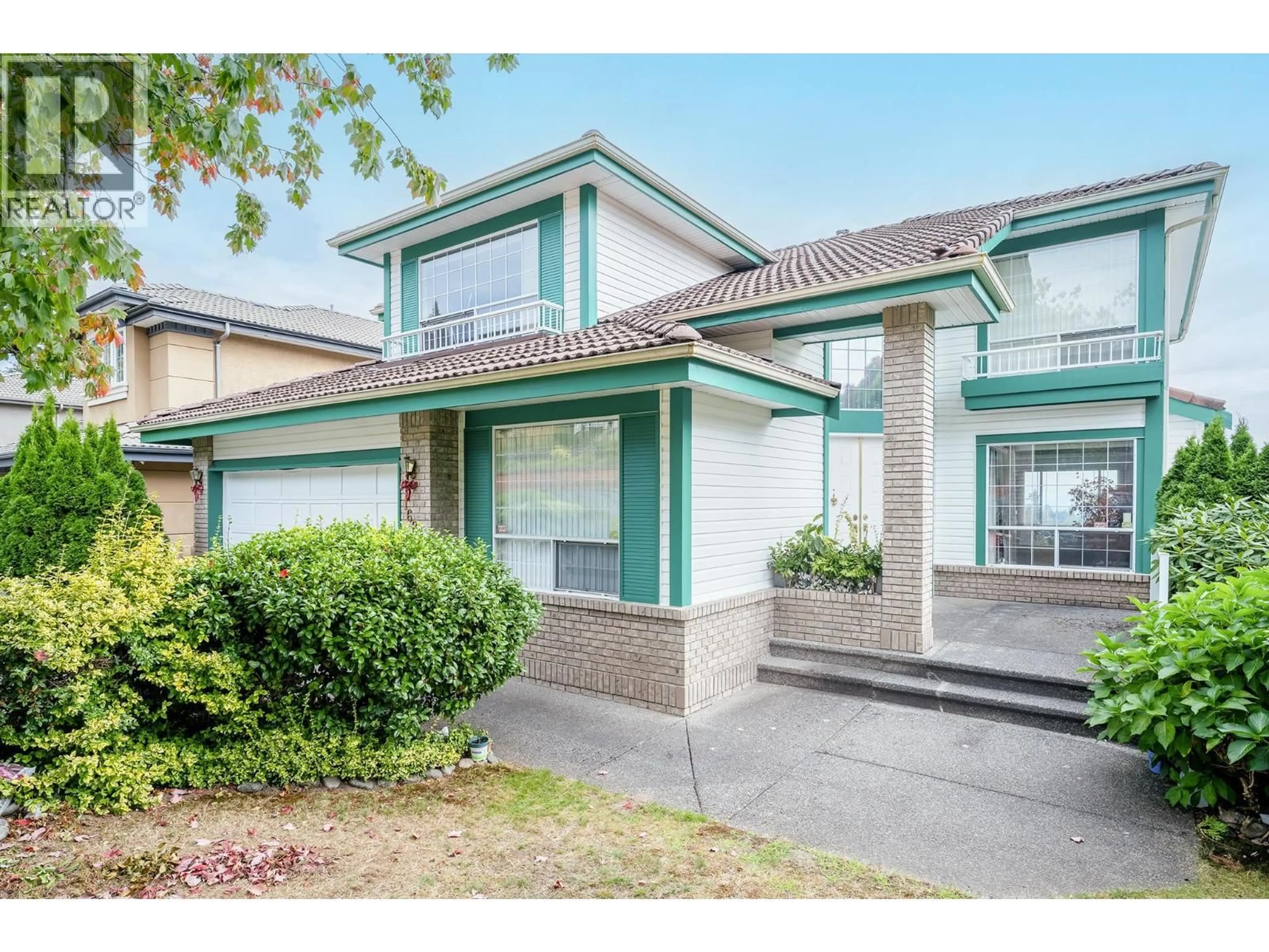 Home with vinyl exterior material, street for 1683 KINGFISHER CRESCENT, Coquitlam British Columbia V3E3C6