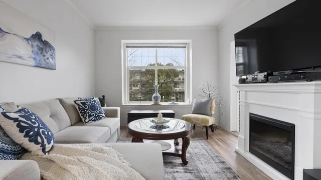 213 - 17712 57A AVENUE, Surrey 2