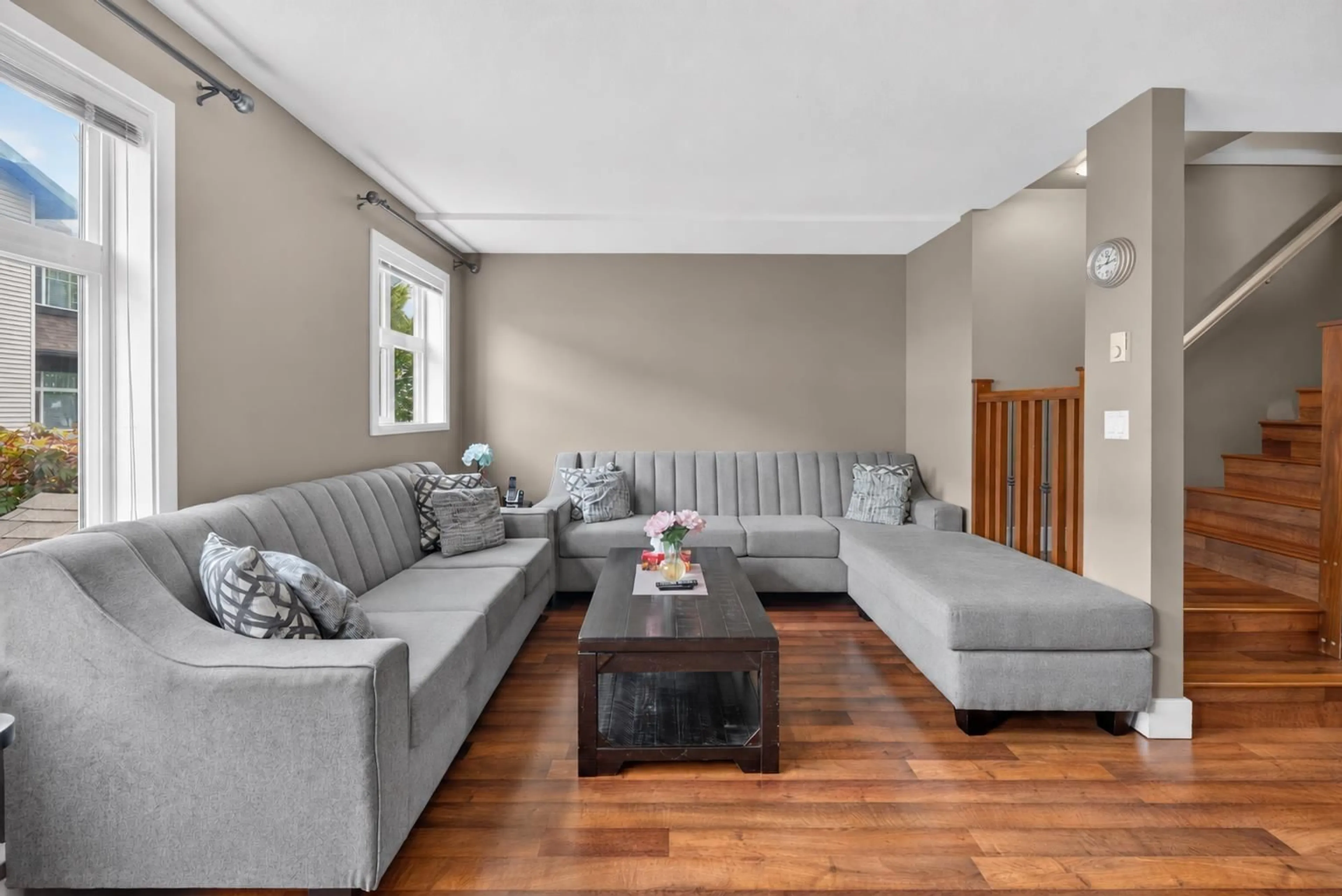 Living room with furniture, unknown for 184 - 16177 83 AVENUE, Surrey British Columbia V4N5T3