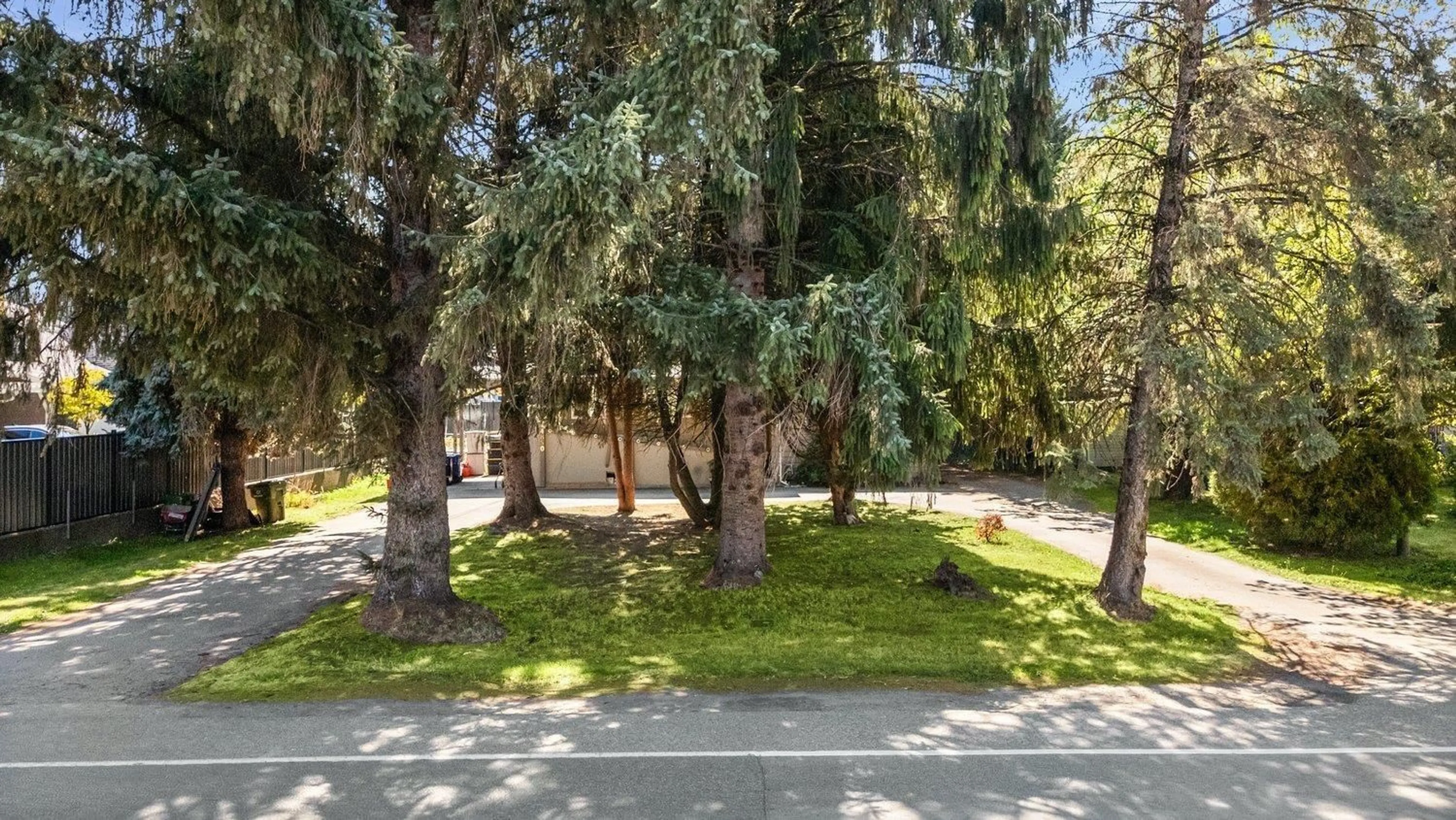Patio, forest/trees view for 44850 KEITH WILSON ROAD, Chilliwack British Columbia V2R3J9