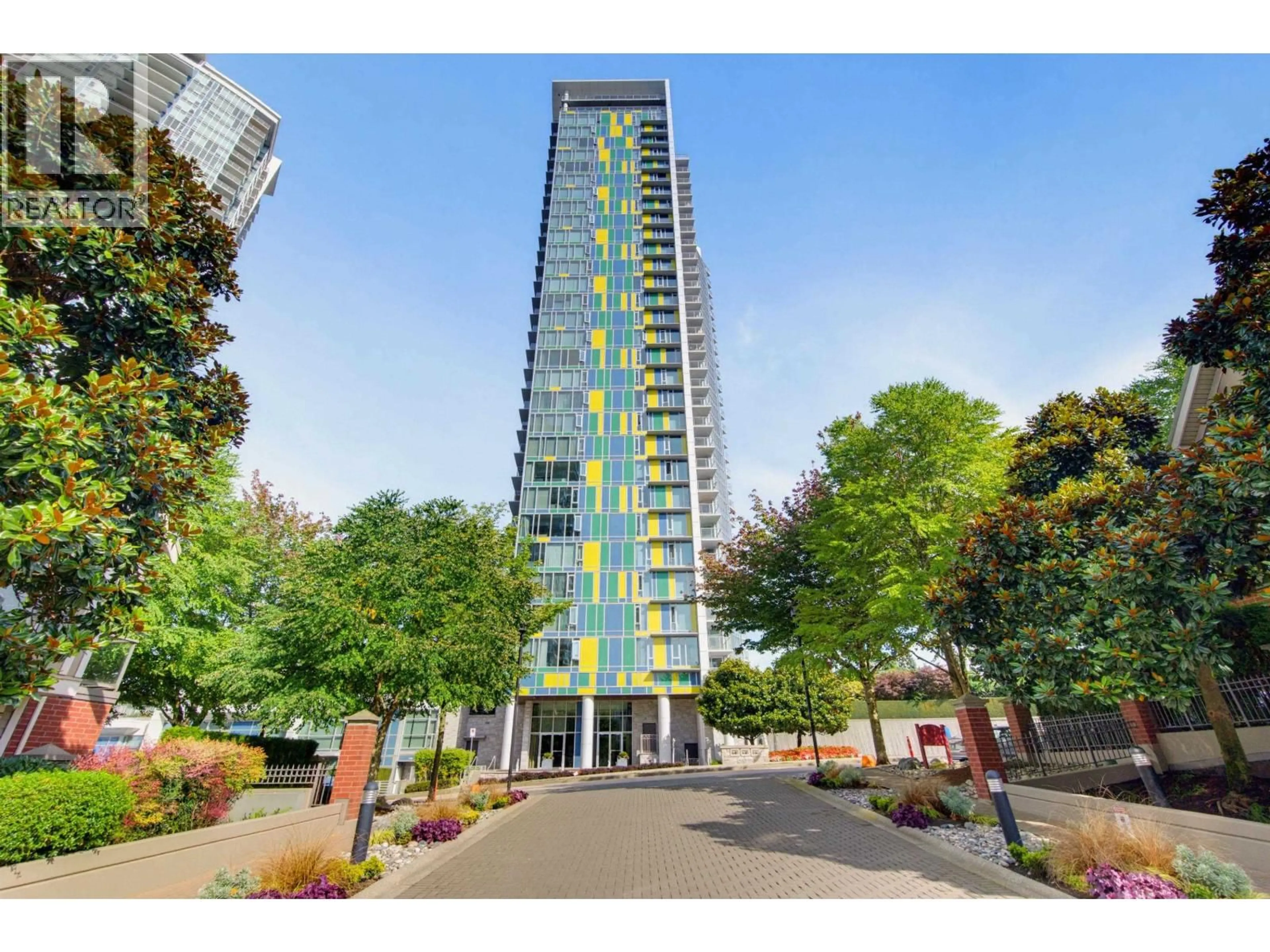 Indoor foyer for 2201 - 4189 HALIFAX STREET, Burnaby British Columbia V5C0H9