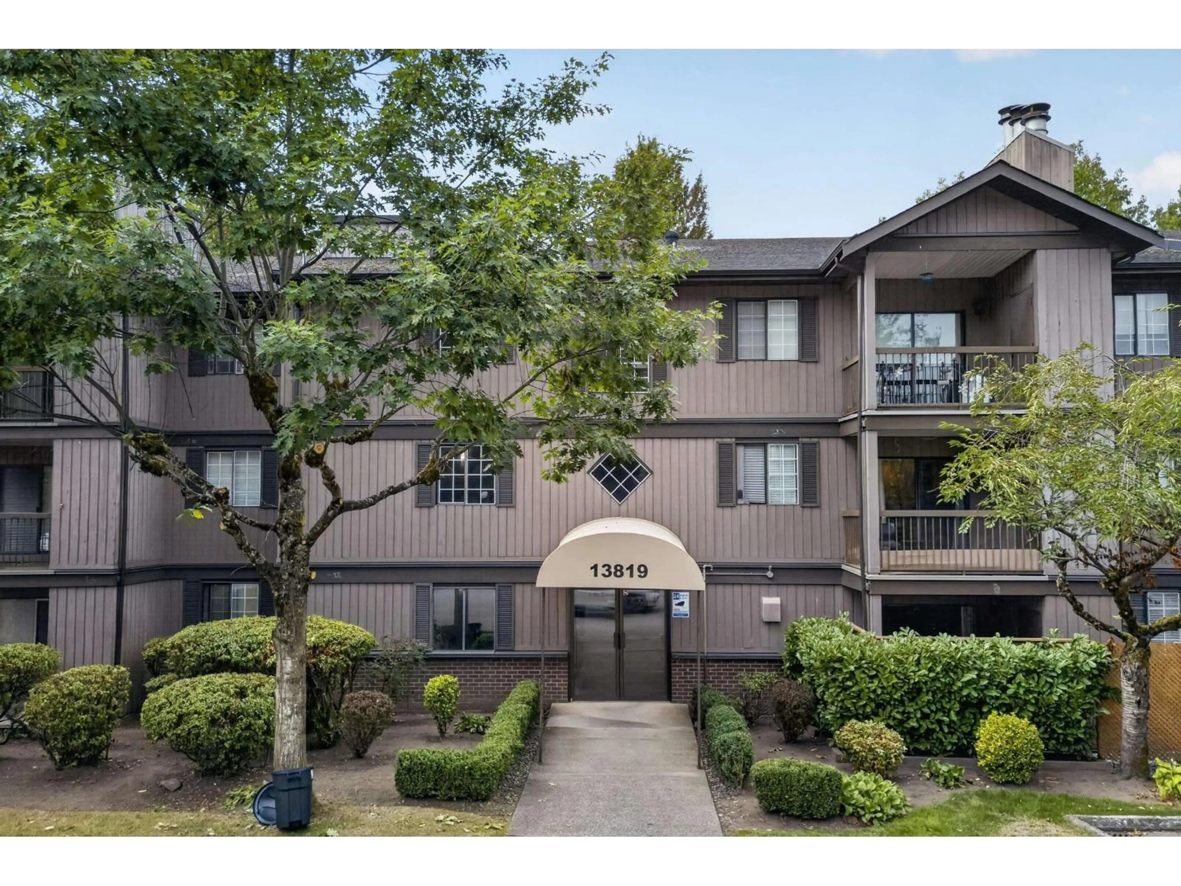 Unknown for 2114 - 13819 100 AVENUE, Surrey British Columbia V3T5L1