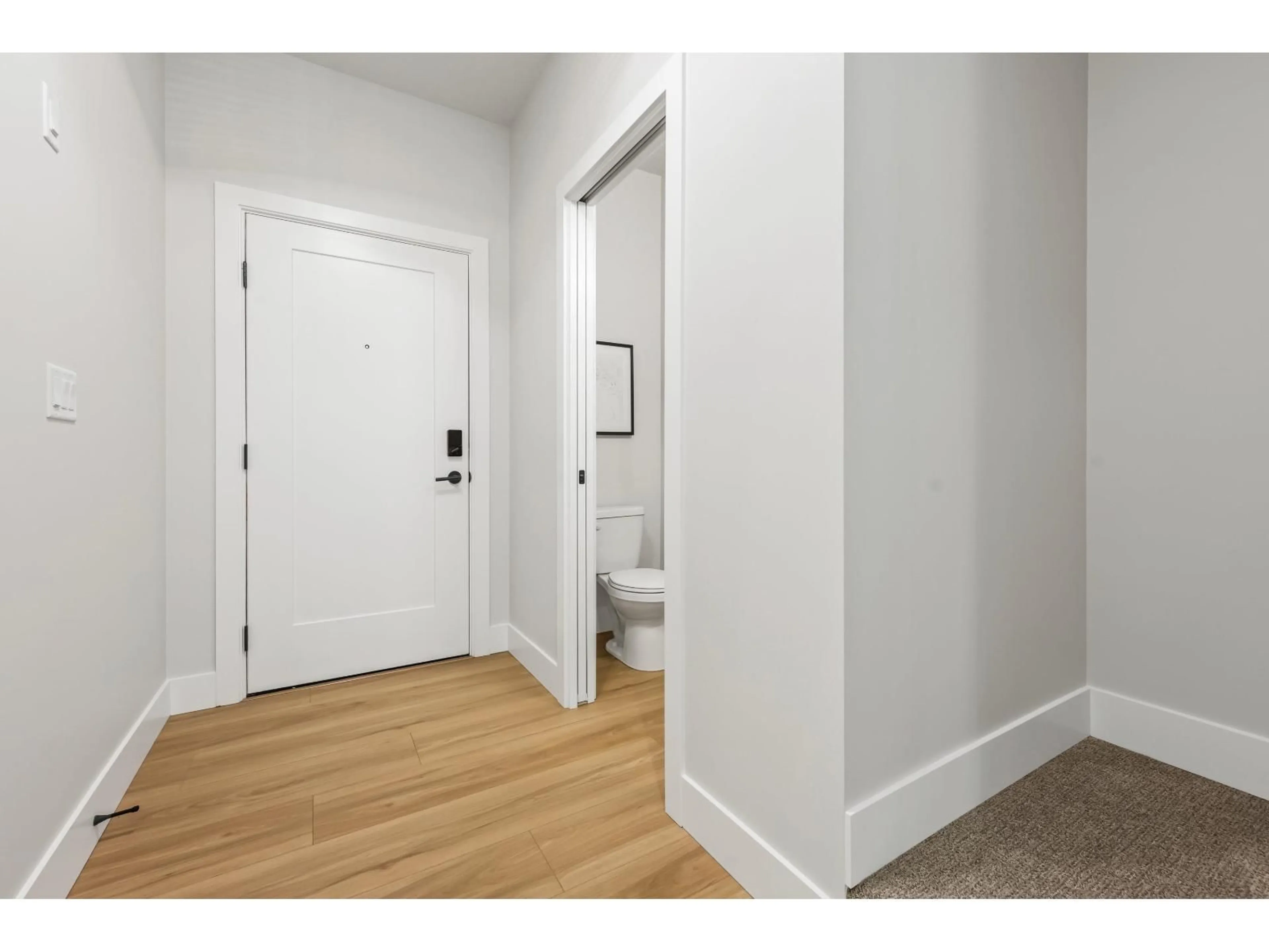Indoor entryway for 1 - 8745 ASHWELL ROAD, Chilliwack British Columbia V2P0K5