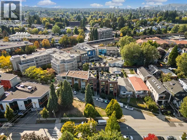 3431 PORTER STREET, Vancouver 2