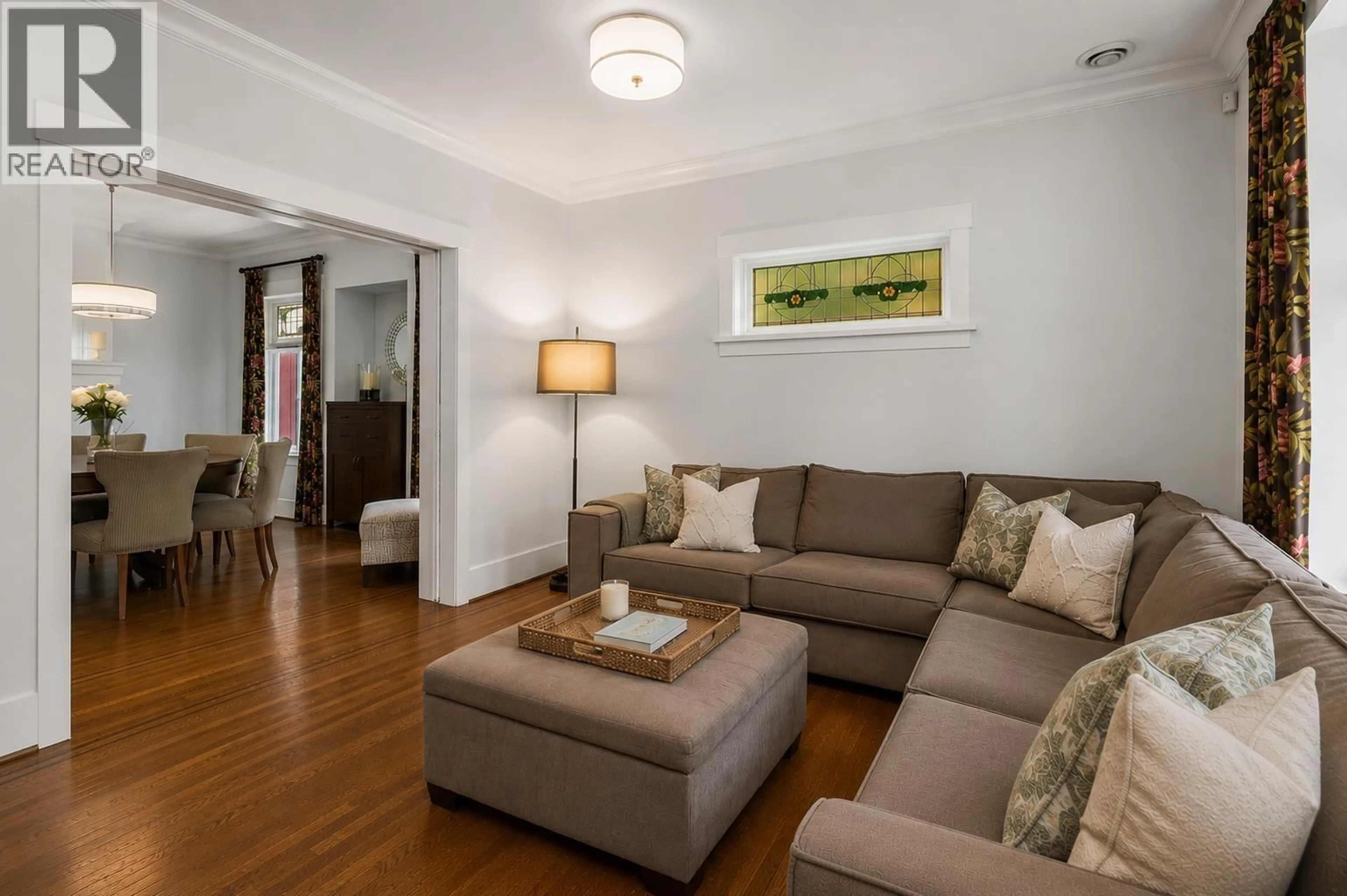 Living room with furniture, wood/laminate floor for 3541 8TH AVENUE, Vancouver British Columbia V6R1Y8
