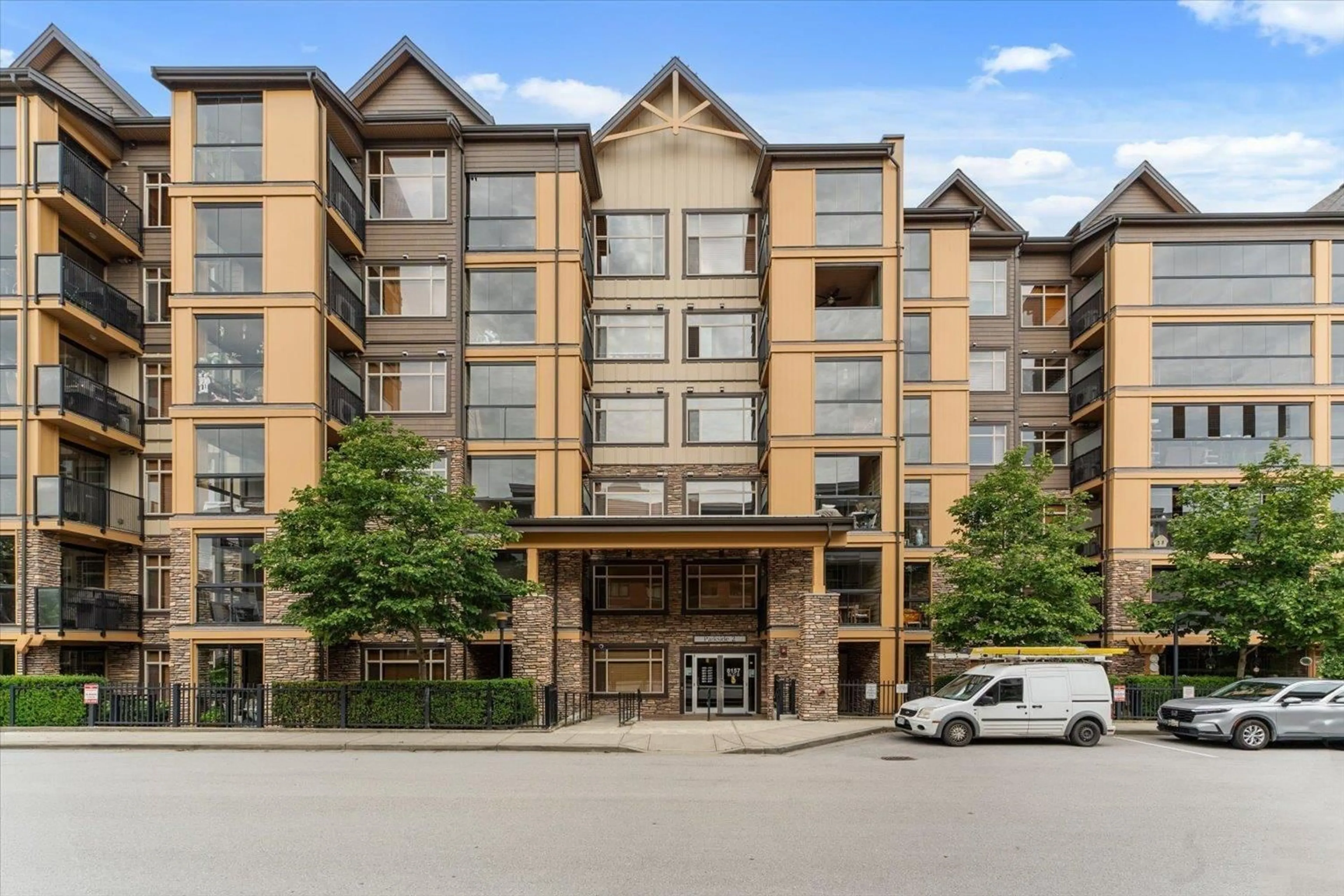 Indoor foyer for 401 - 8157 207 STREET, Langley British Columbia V2Y0V4