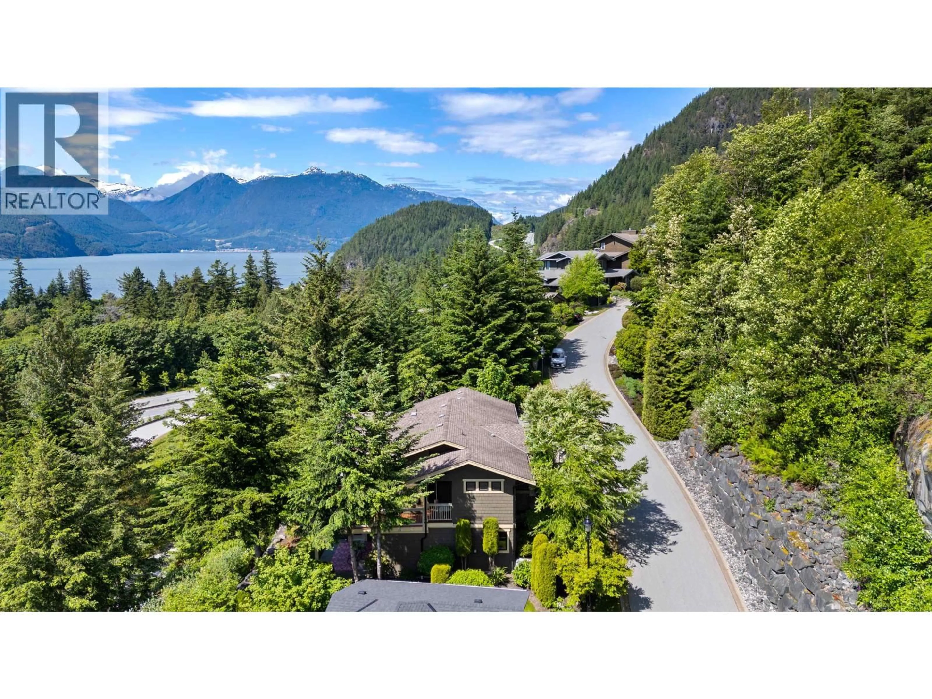 A pic from outside/outdoor area/front of a property/back of a property/a pic from drone, mountain view for 300 OCEAN CREST DRIVE, West Vancouver British Columbia V0N3Z2