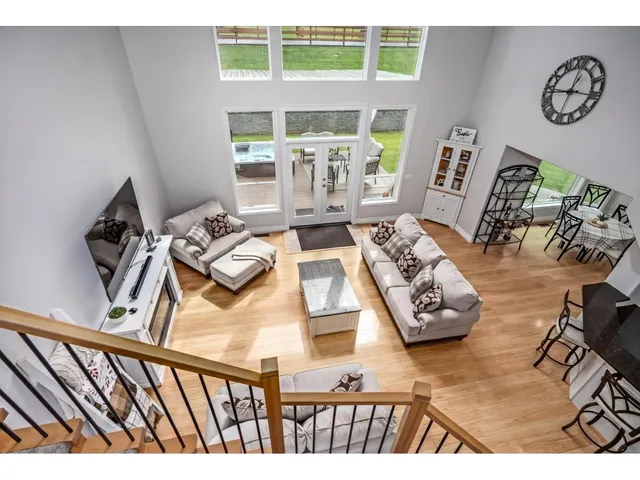 41932 MAPLE LANE, Yarrow 5