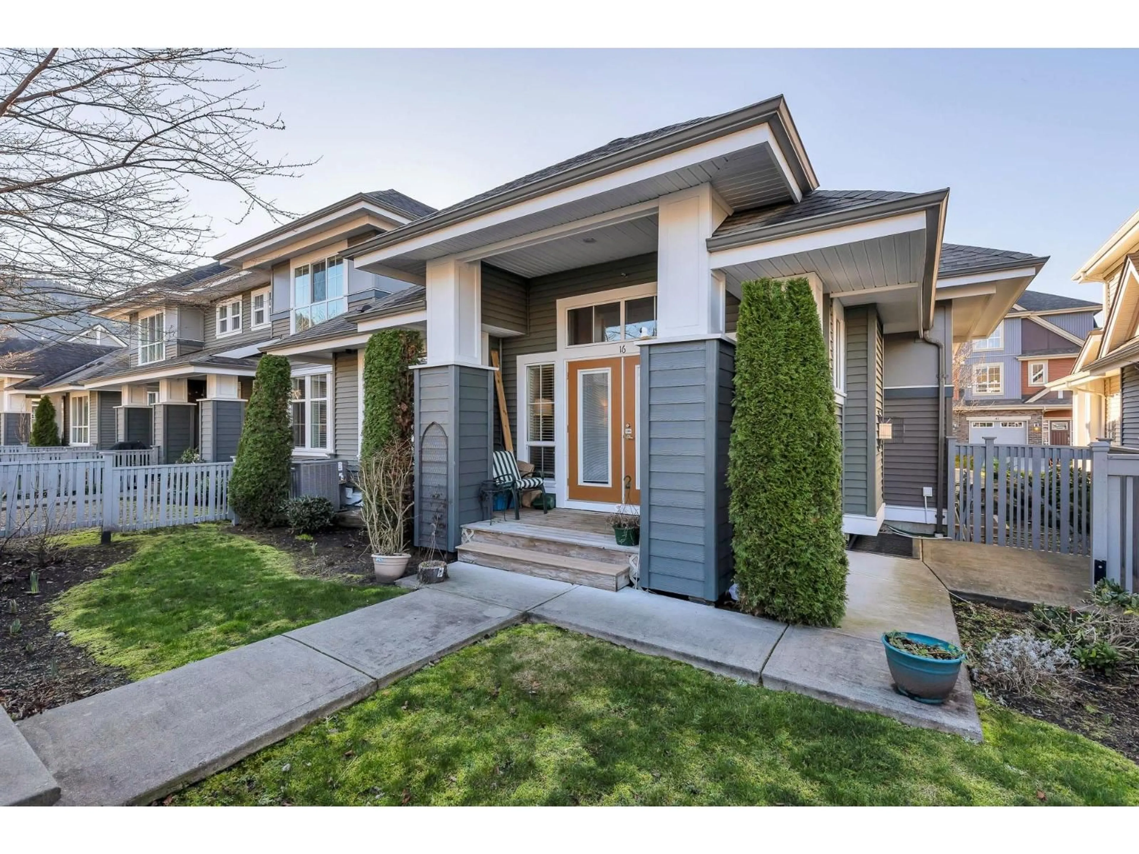 Home with brick exterior material, street for 16 - 5469 CHINOOK STREET, Chilliwack British Columbia V2R0T5