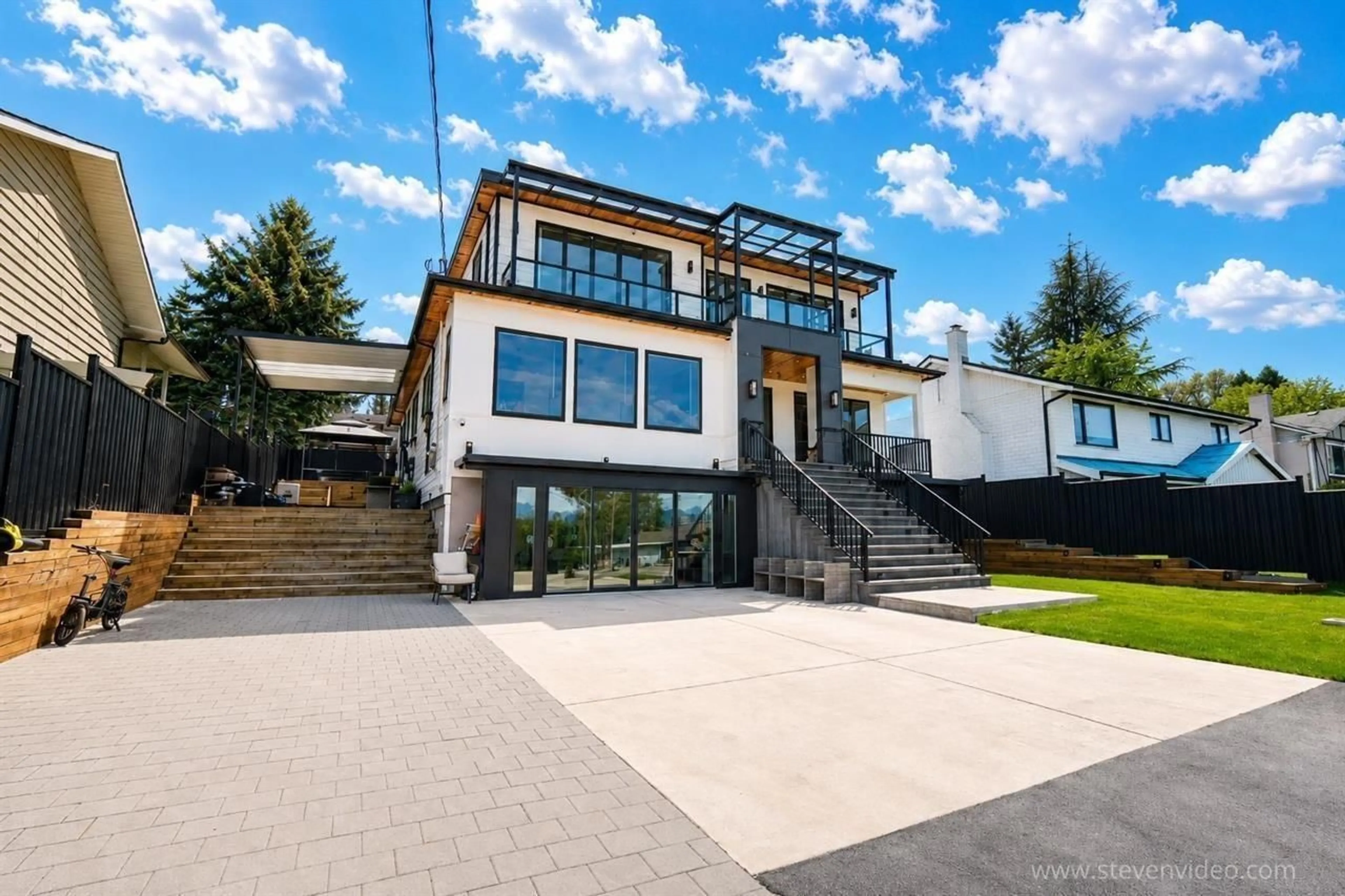 Unknown for 13390 112A AVENUE, Surrey British Columbia V3R2G5