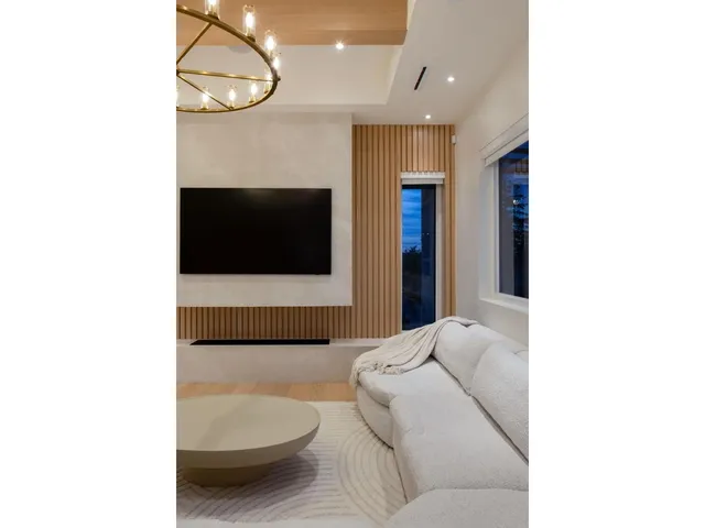 16018 9A AVENUE, Surrey 5