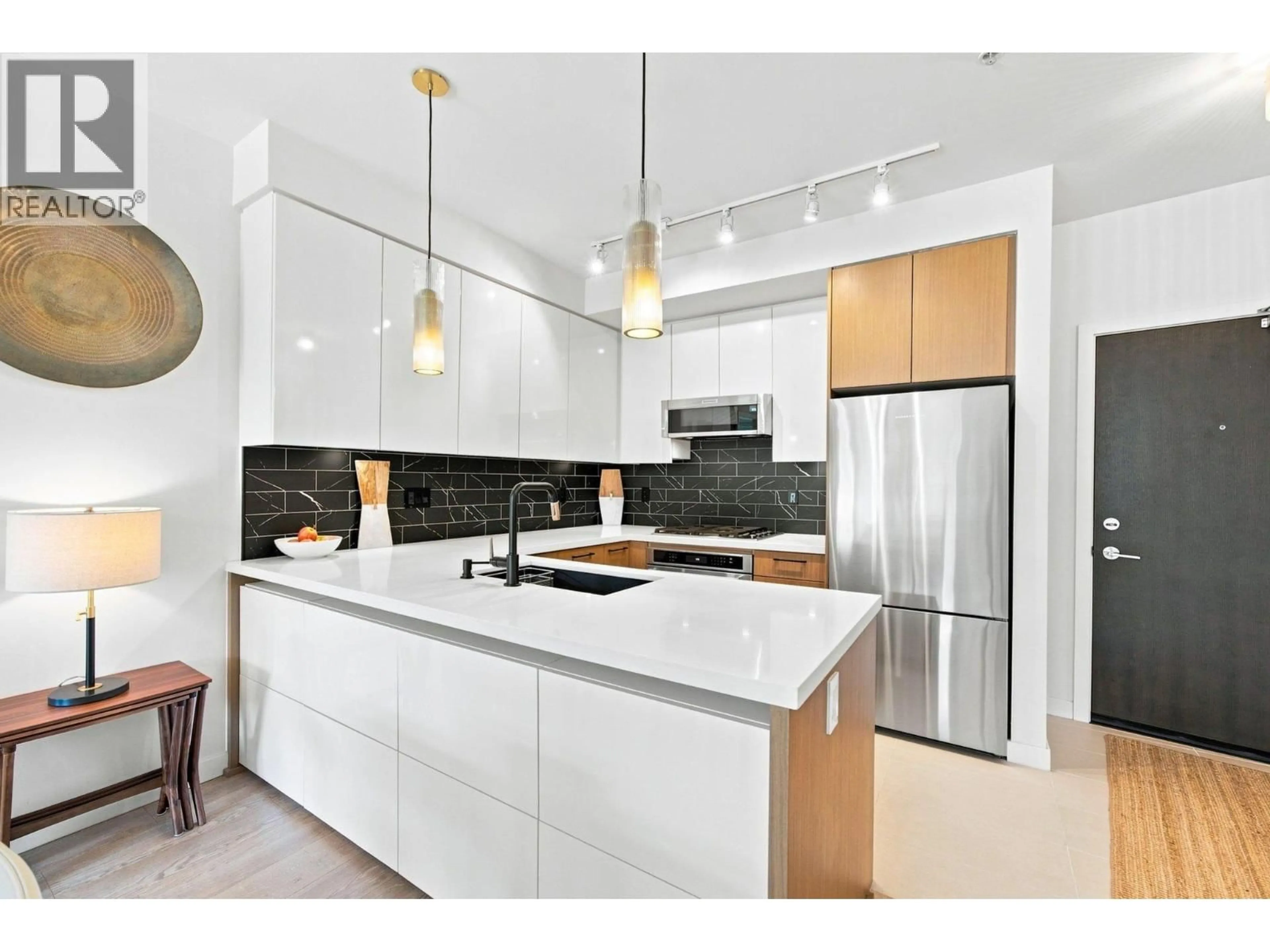 Open concept kitchen, unknown for 318 - 22 ROYAL AVENUE, New Westminster British Columbia V3L0H1