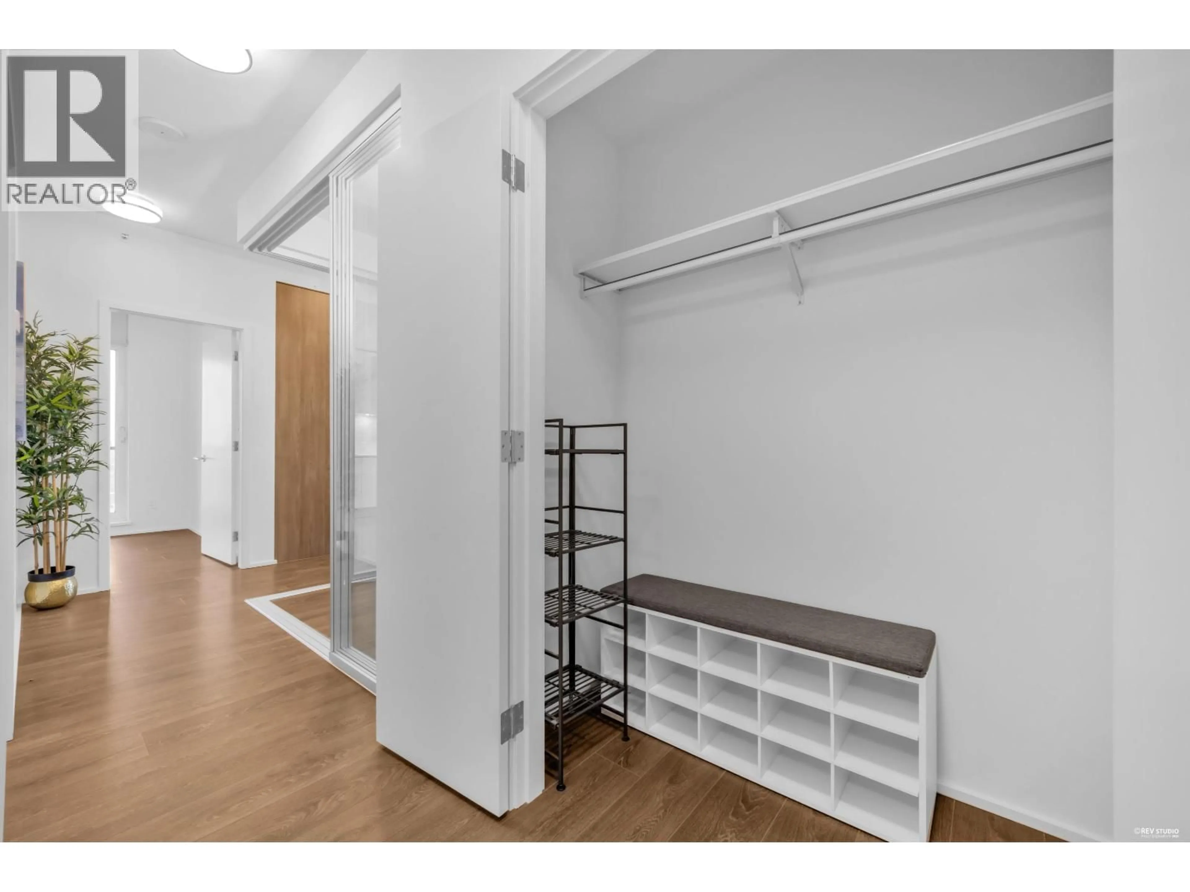 Storage room or clothes room or walk-in closet for 5704 - 1955 ALPHA WAY, Burnaby British Columbia V5C0K6