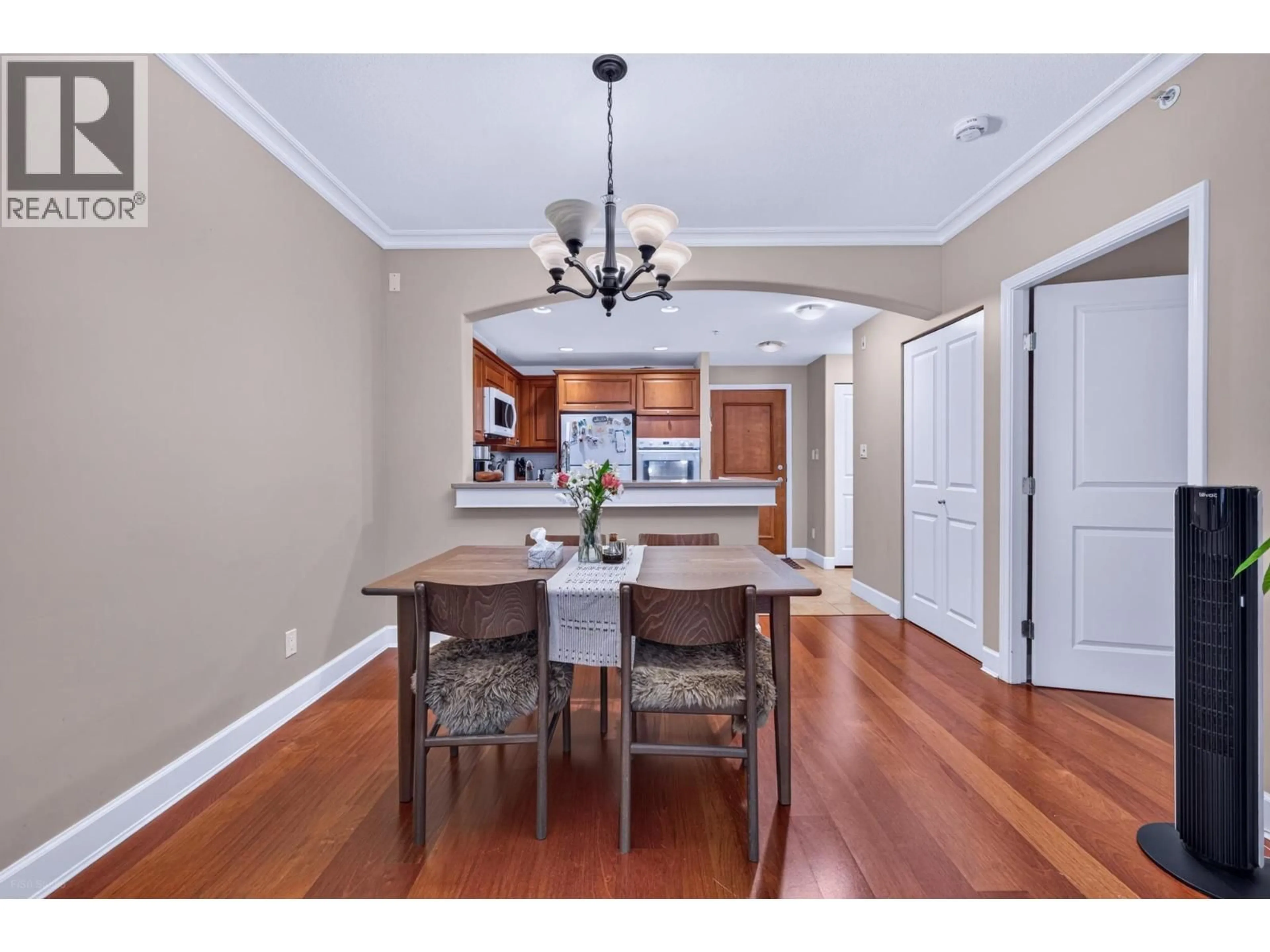 Unknown for 213 - 5770 OAK STREET, Vancouver British Columbia V6M4M5