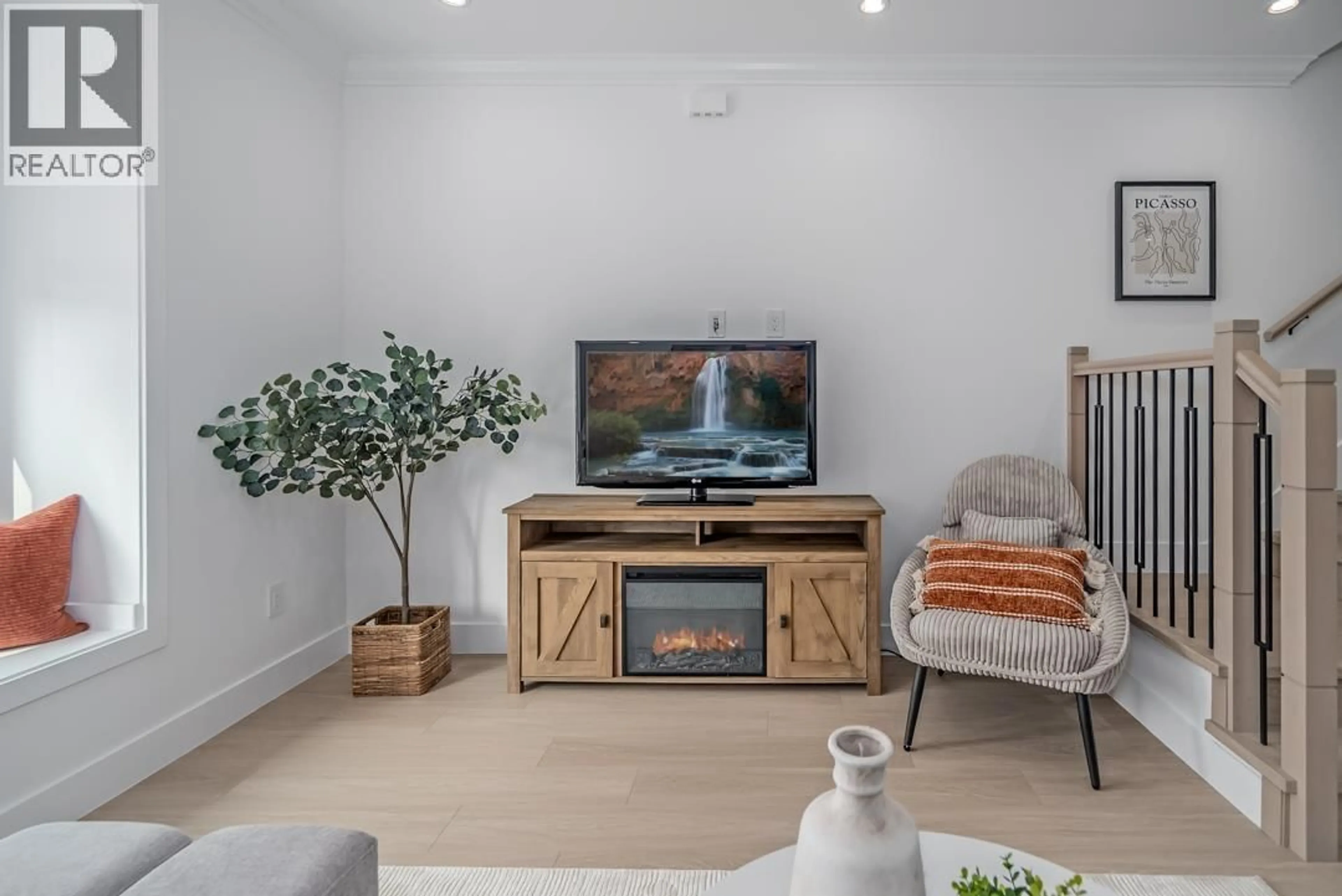 Living room with furniture, unknown for 11 - 22811 MCLEAN AVENUE, Richmond British Columbia V6V0B8