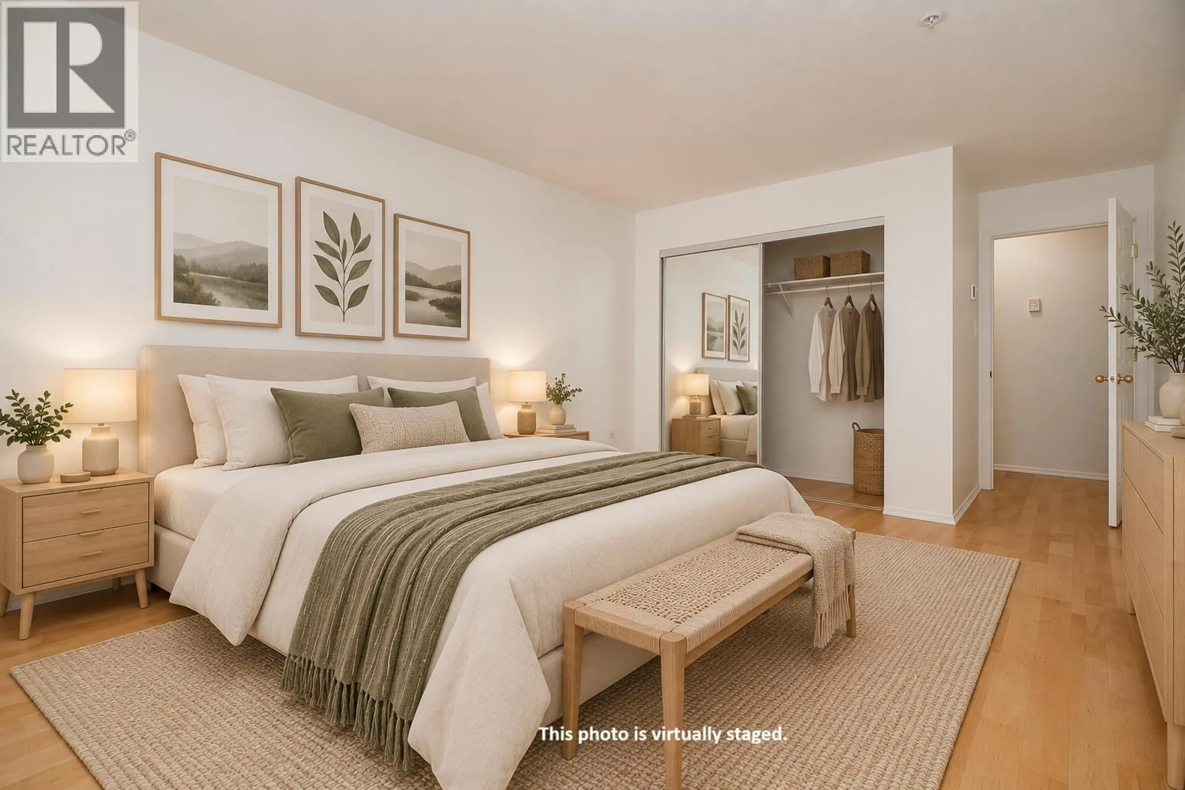 Bedroom with bed, unknown for 302 - 5577 SMITH AVENUE, Burnaby British Columbia V5H2K7