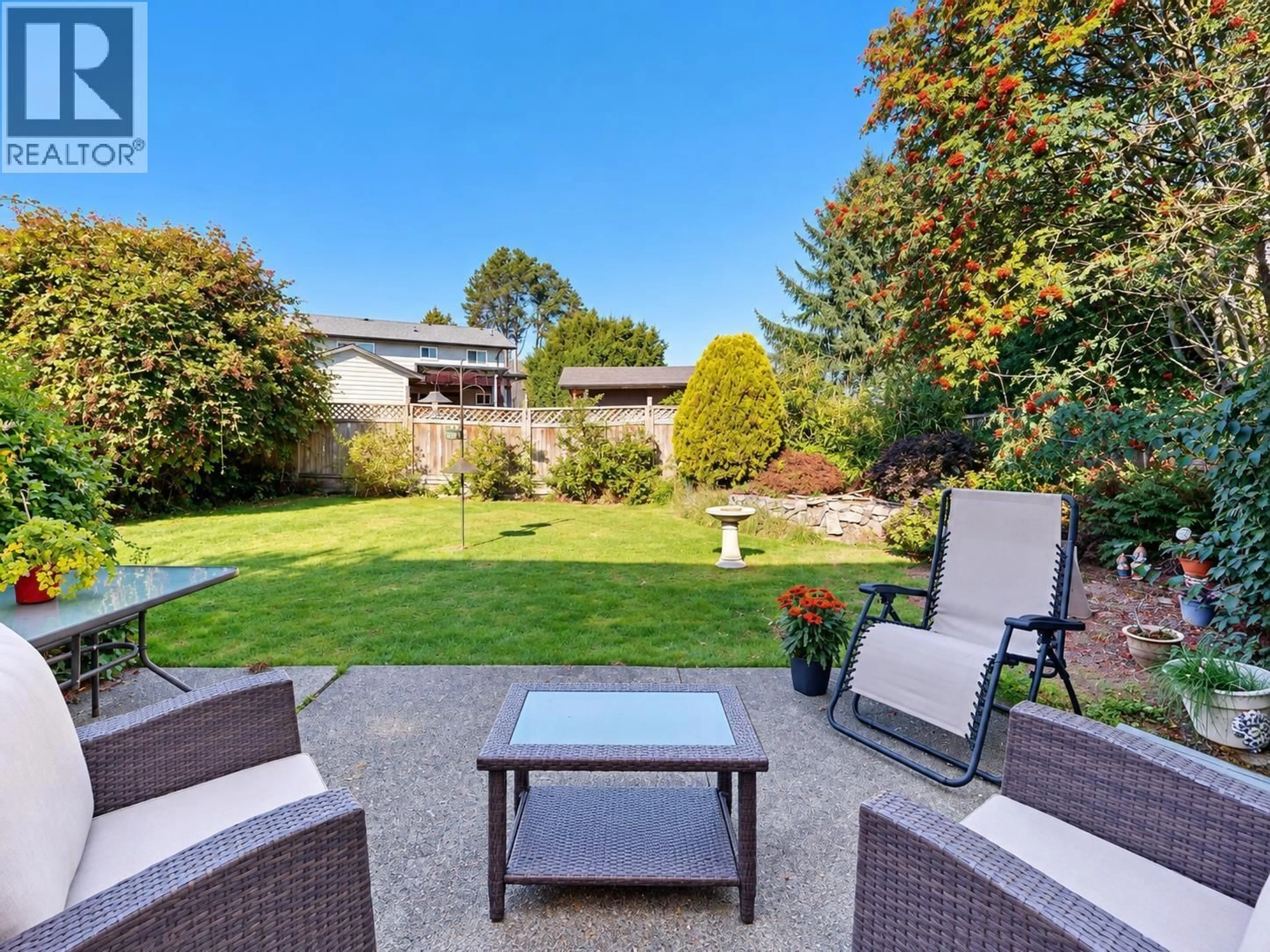 Patio, unknown for 5411 GROVE AVENUE, Delta British Columbia V4K2A6