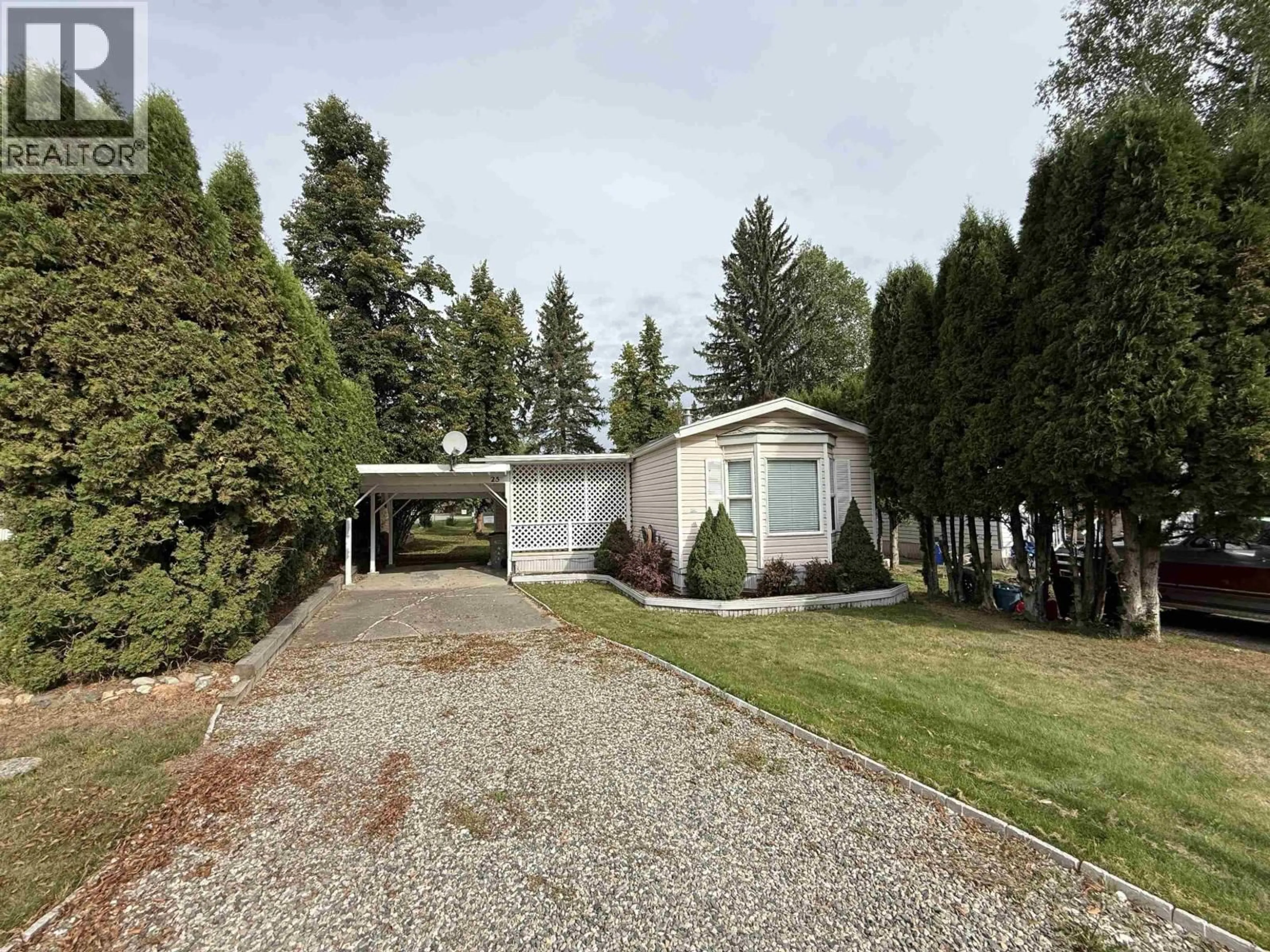 Home with vinyl exterior material, street for 25 - 654 NORTH FRASER DRIVE, Quesnel British Columbia V2J1Z6