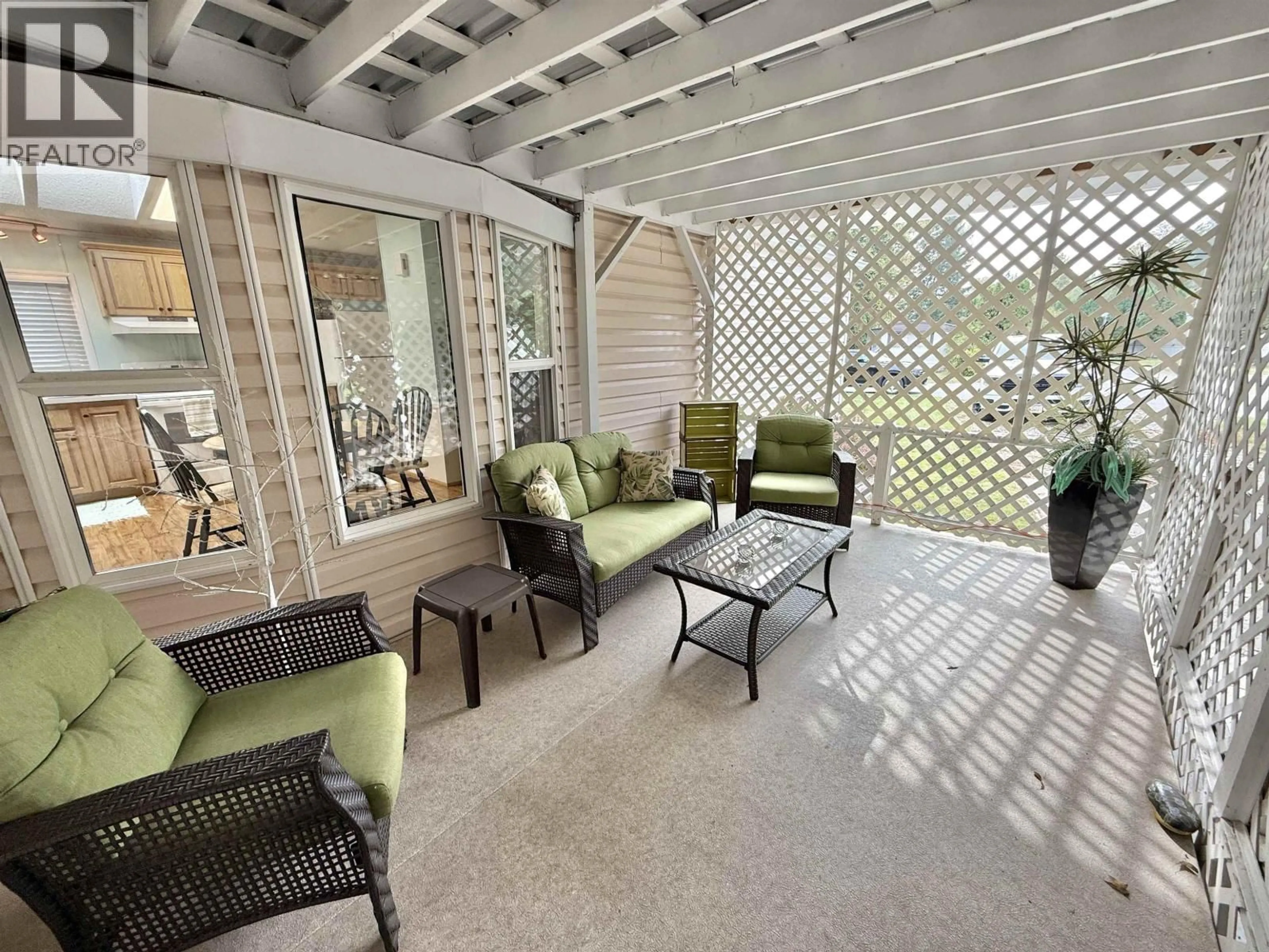Patio, water/lake/river/ocean view for 25 - 654 NORTH FRASER DRIVE, Quesnel British Columbia V2J1Z6