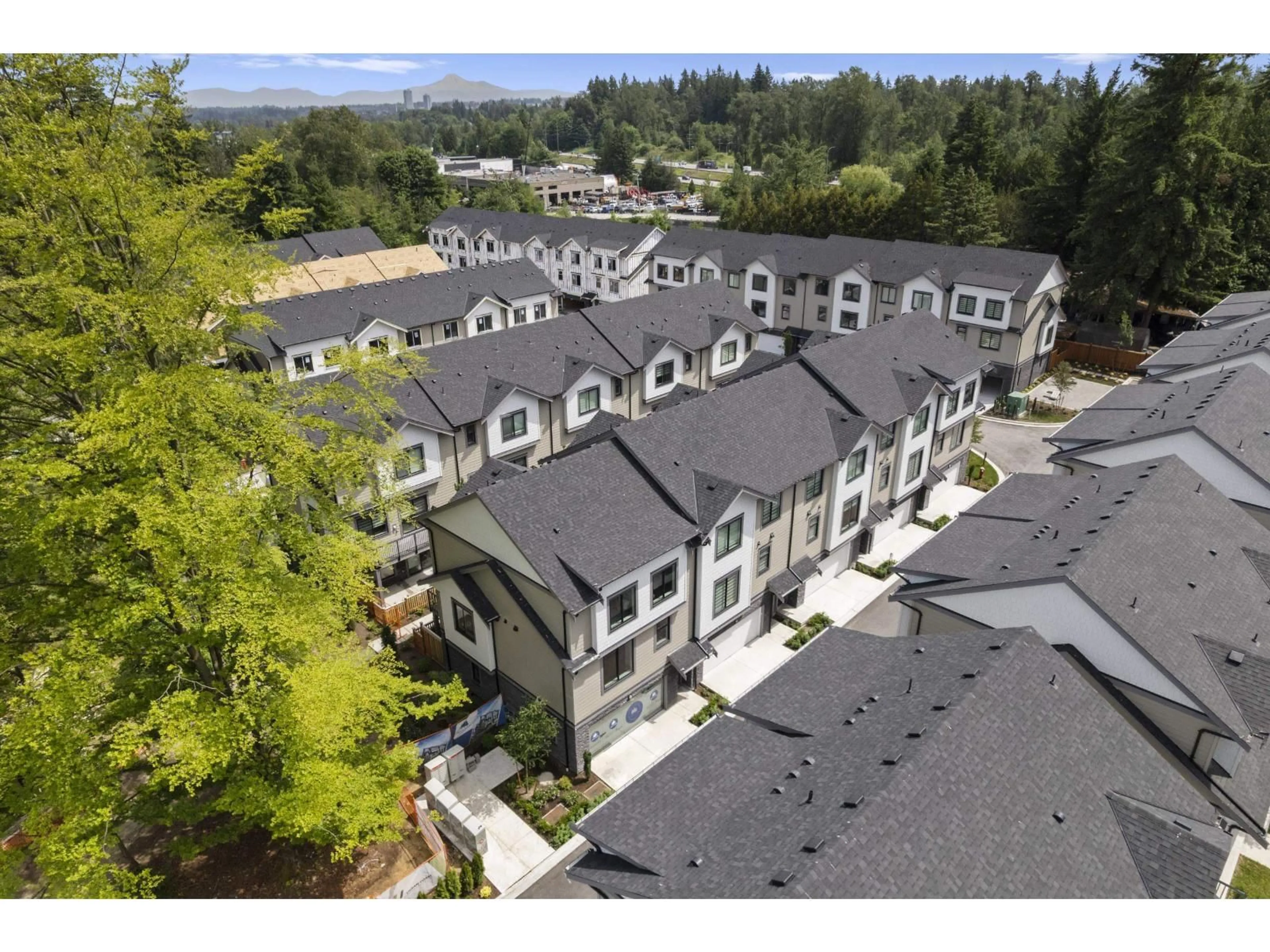 A pic from outside/outdoor area/front of a property/back of a property/a pic from drone, unknown for 37 - 9688 182A STREET, Surrey British Columbia V4N4J8