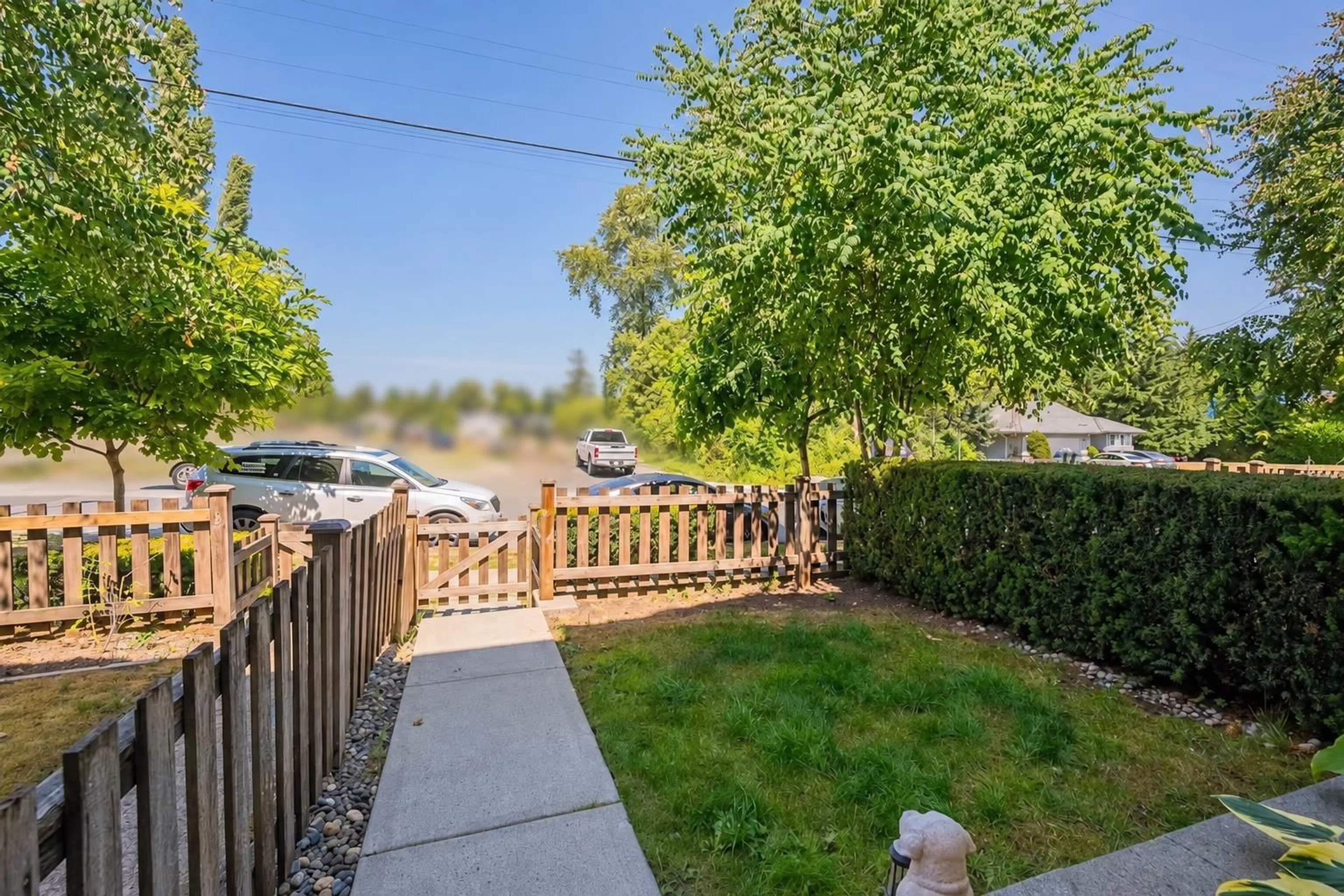 Patio, water/lake/river/ocean view for 10 - 13886 62 AVENUE, Surrey British Columbia V3X0G2