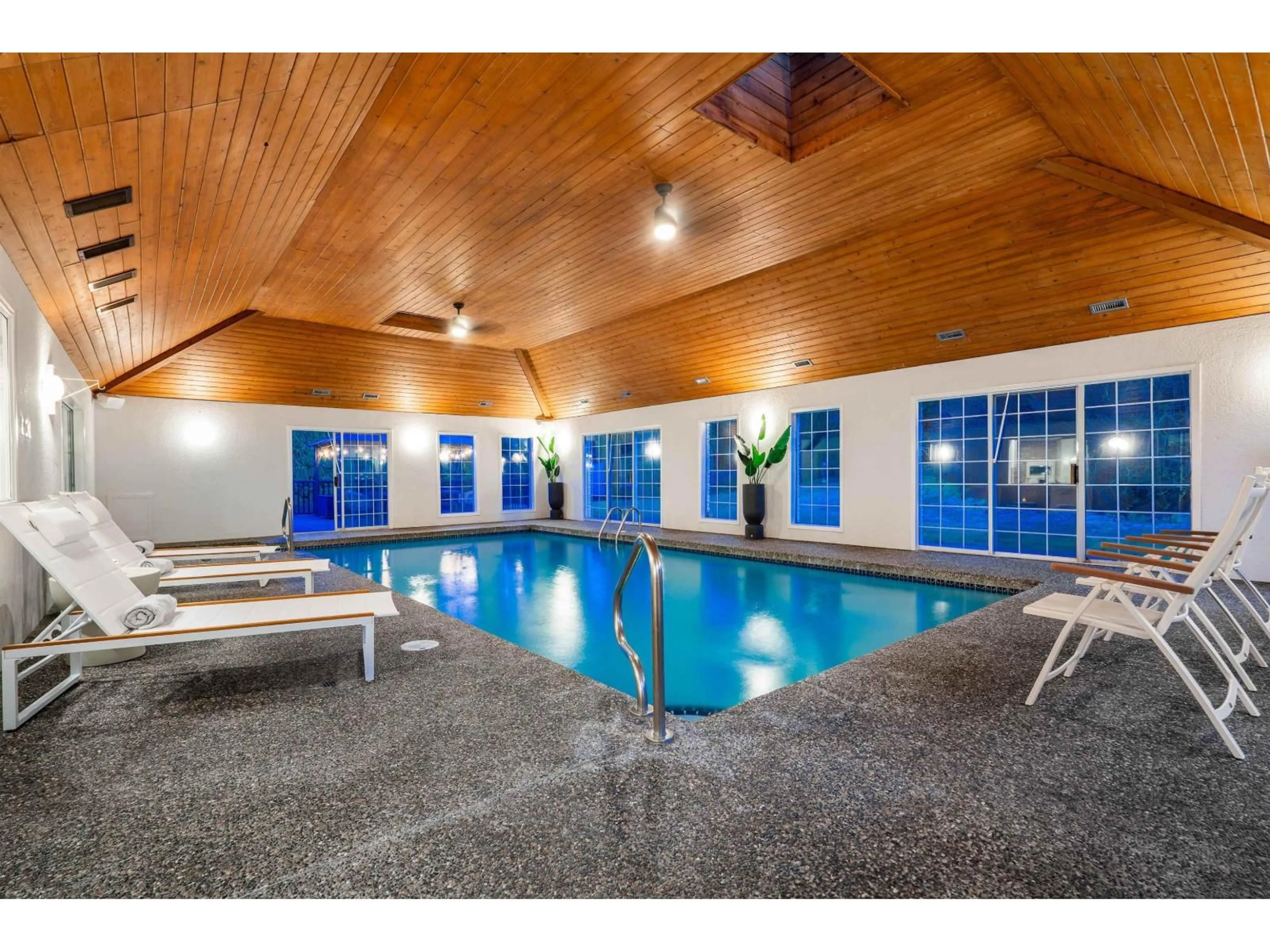 Pool for 17470 28B AVENUE, Surrey British Columbia V3Z0E7