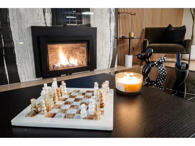 17470 28B AVENUE, Surrey 5