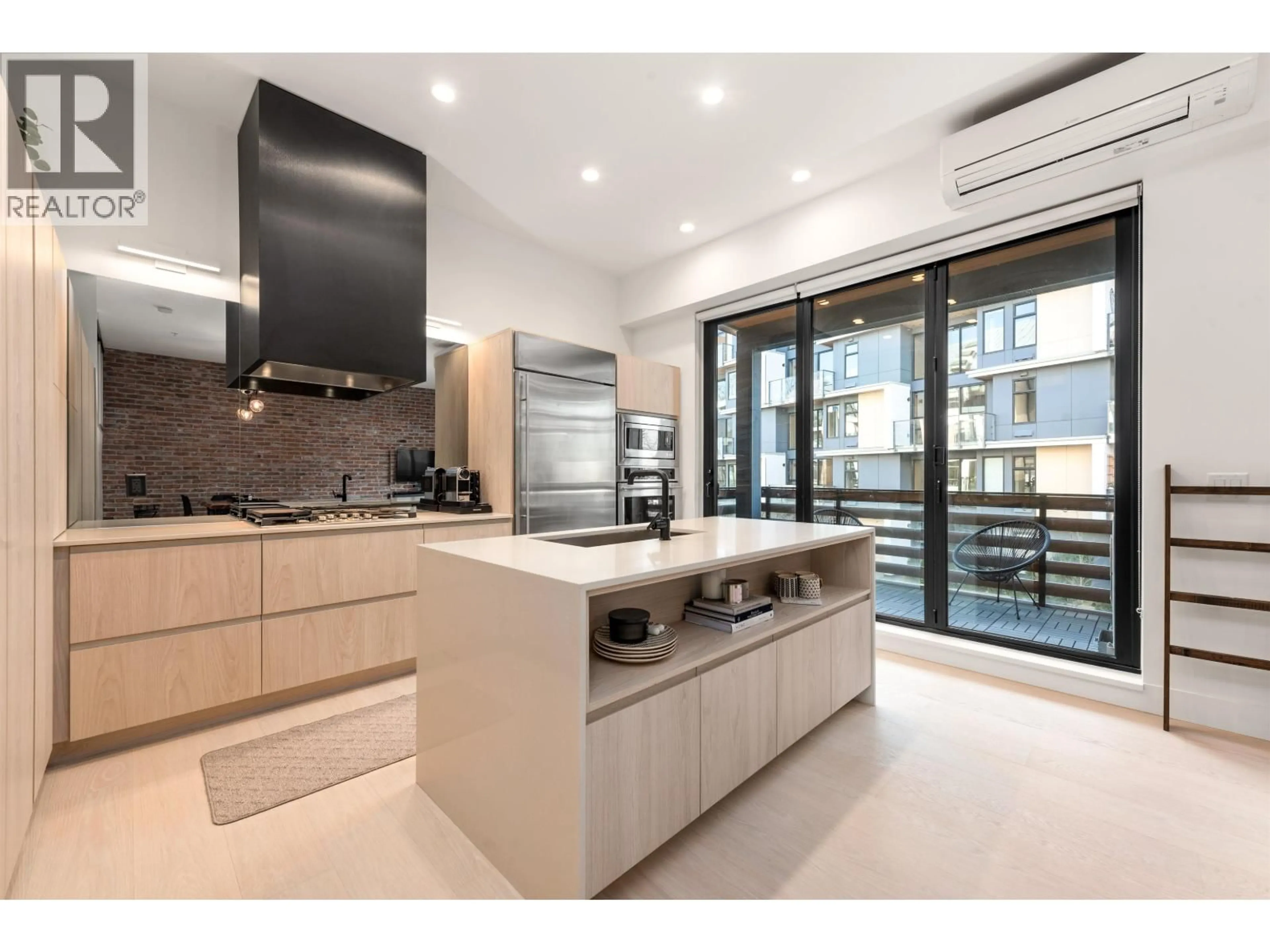 Contemporary kitchen, unknown for 219 - 300 SALTER STREET, New Westminster British Columbia V3M0L9