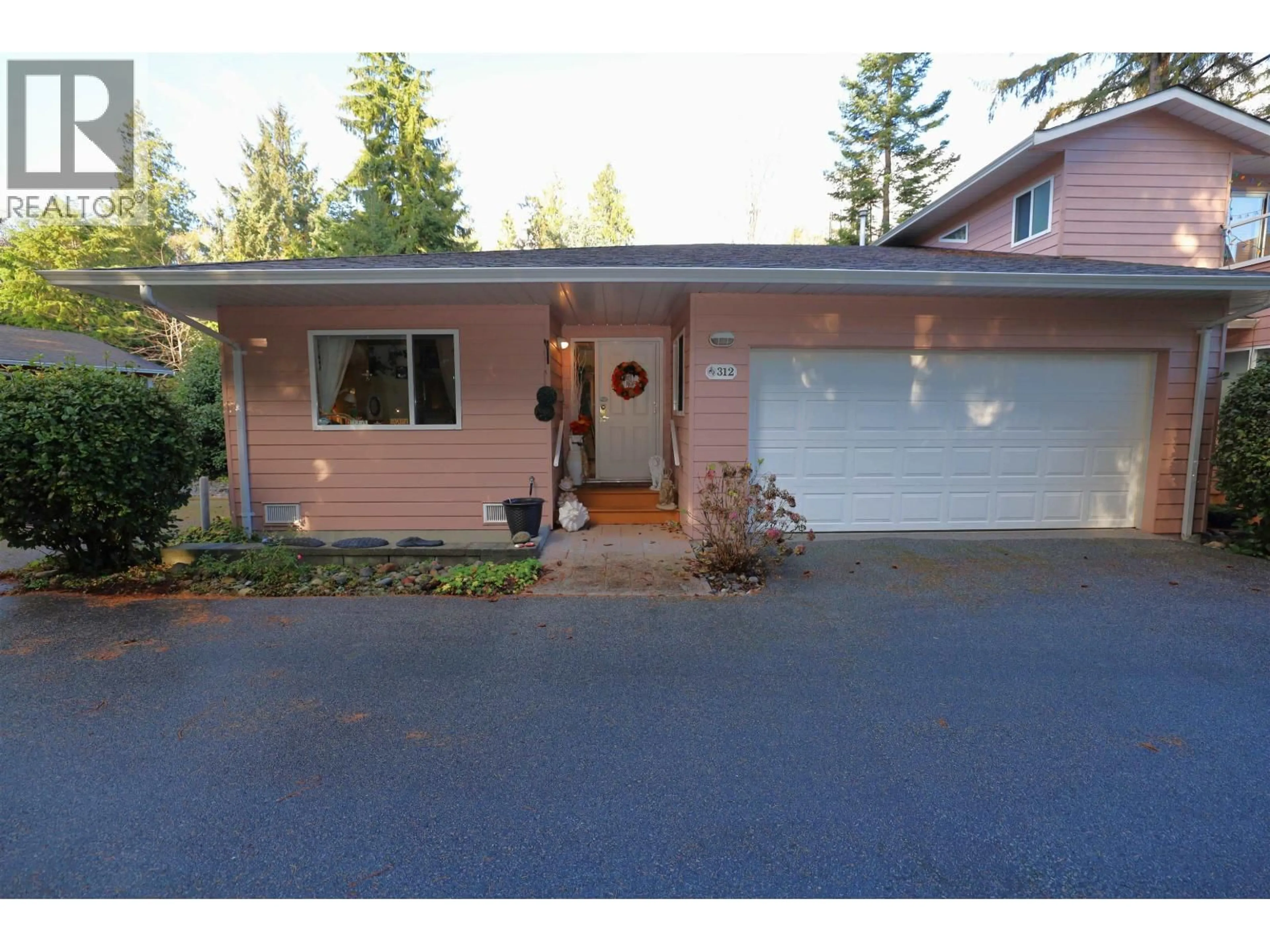 Unknown for 312 - 1585 FIELD ROAD, Sechelt British Columbia V7Z0H1