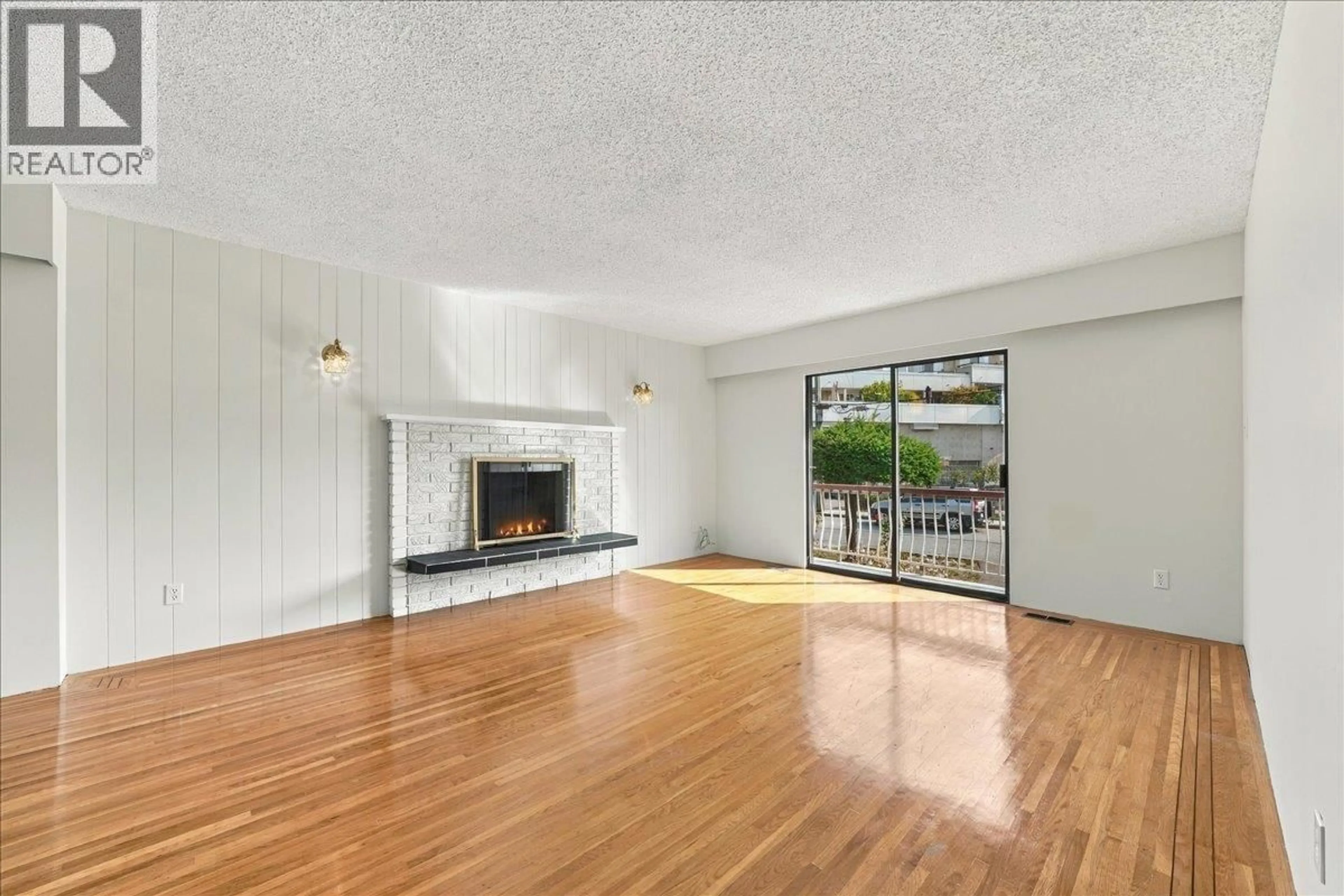 A pic of a room for 4371 COMMERCIAL STREET, Vancouver British Columbia V5N4G5