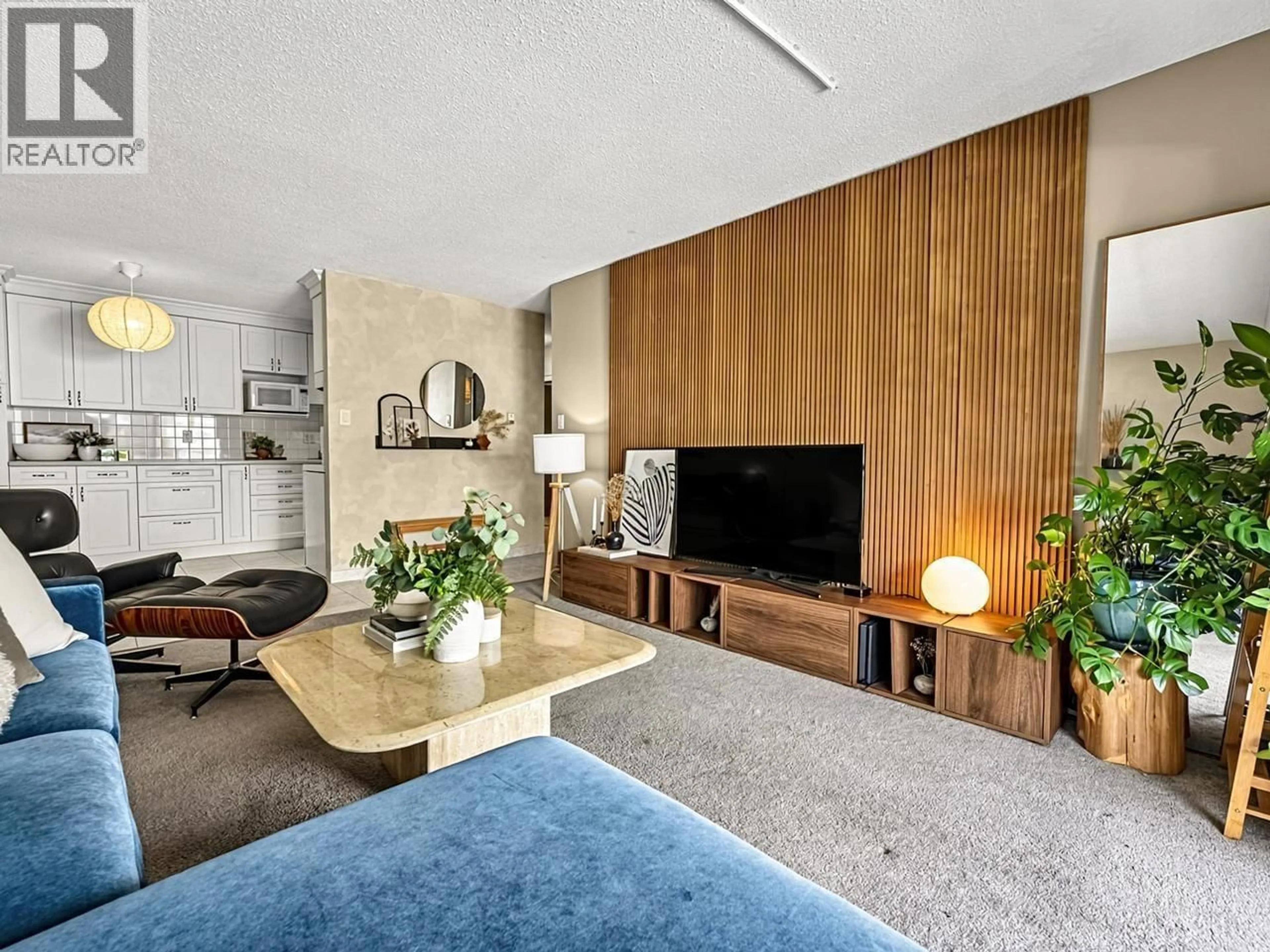 Living room with furniture, unknown for 309 - 275 2ND STREET, North Vancouver British Columbia V7M1C9