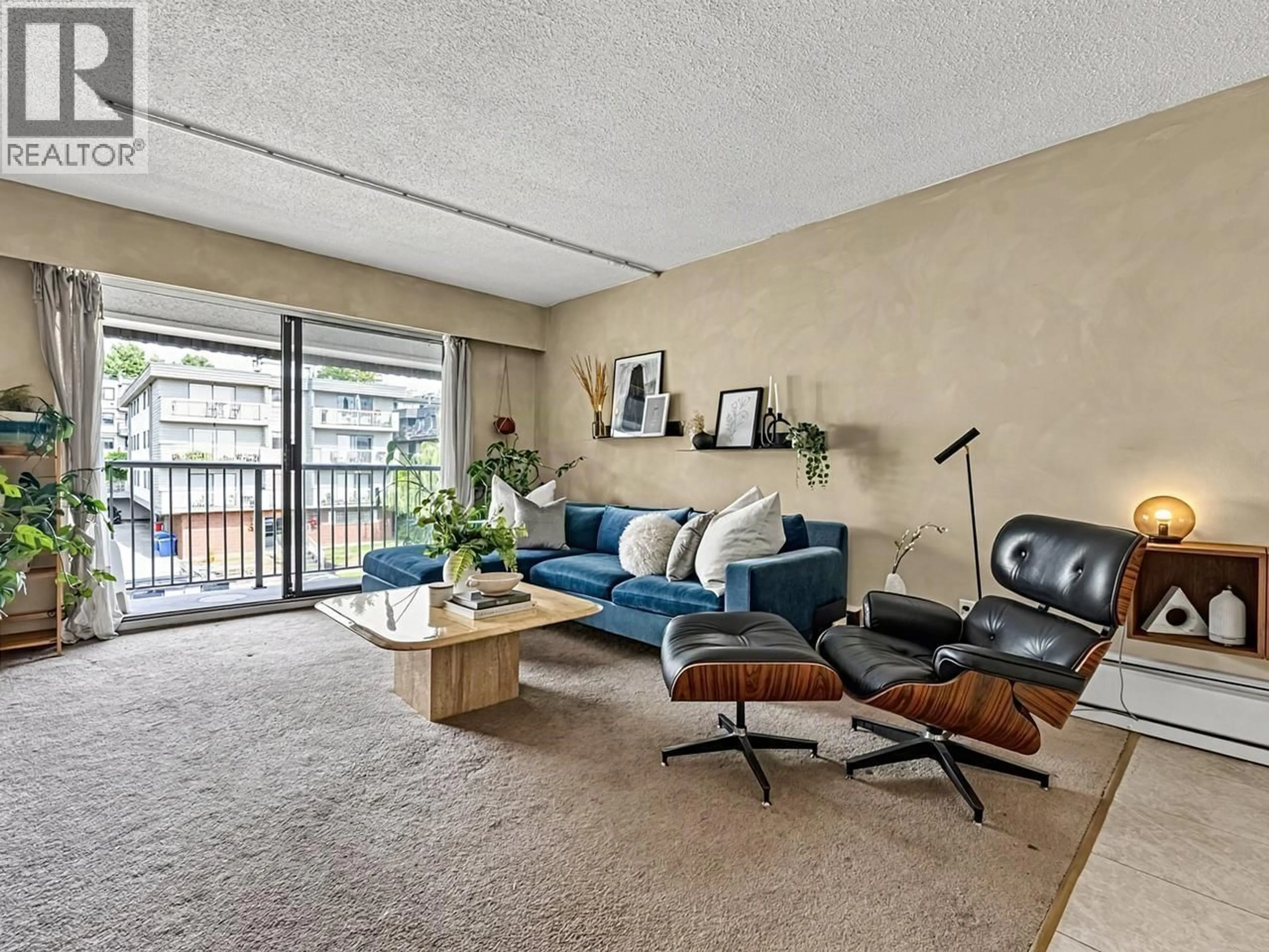 Living room with furniture, unknown for 309 - 275 2ND STREET, North Vancouver British Columbia V7M1C9