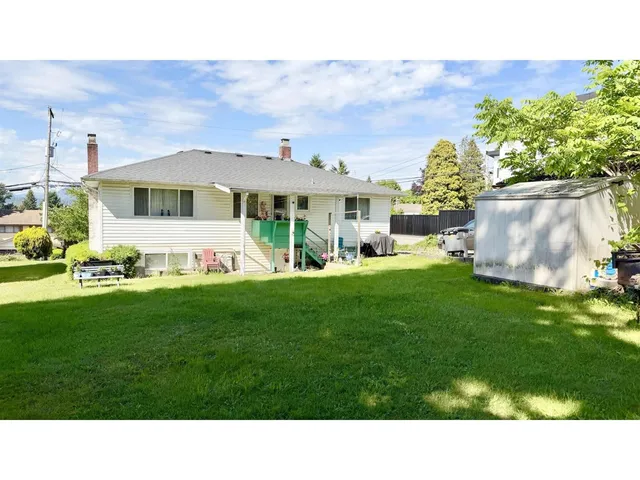 13688 113 AVENUE, Surrey 5