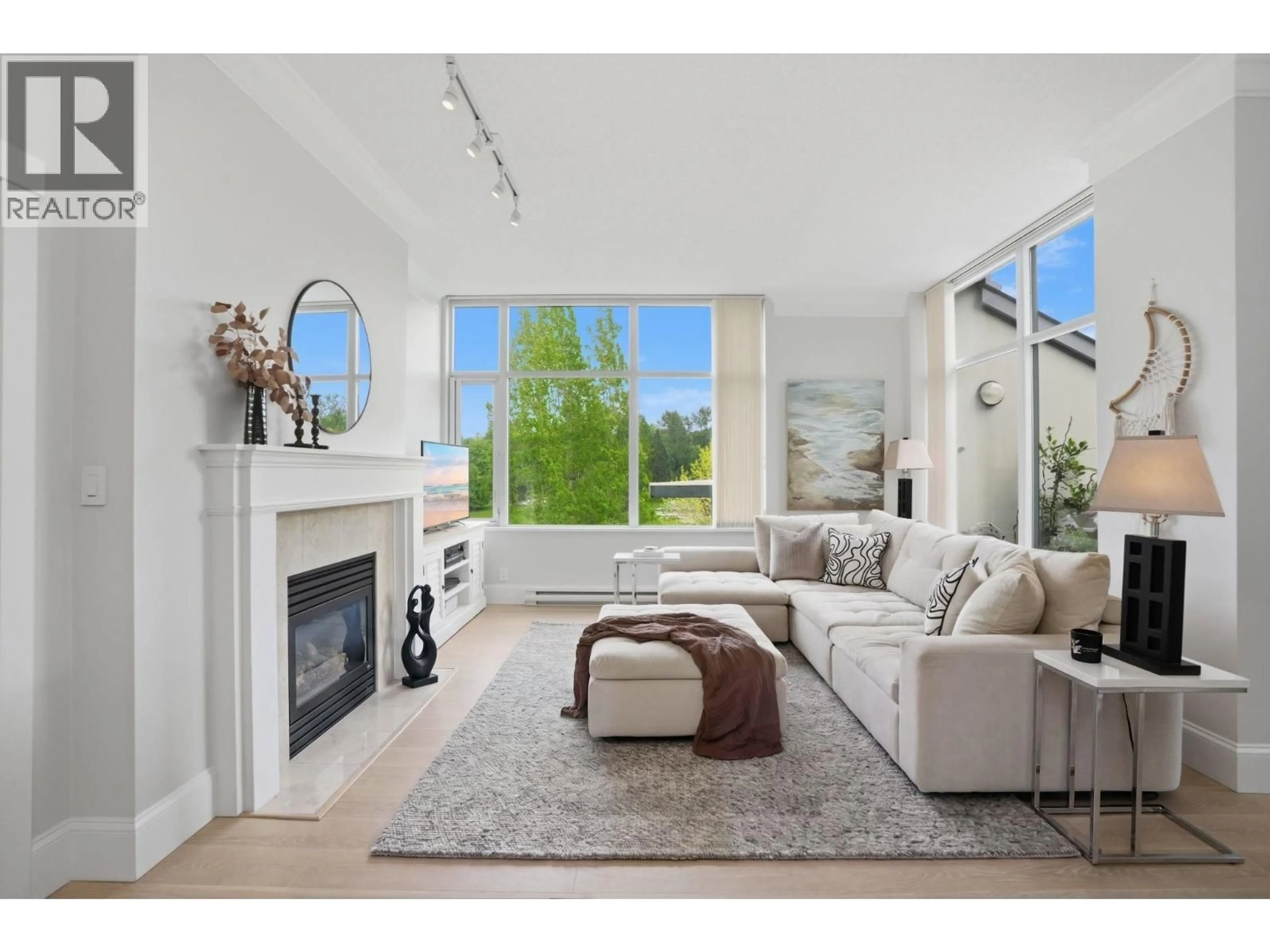 Living room with furniture, unknown for PH711 - 4759 VALLEY DRIVE, Vancouver British Columbia V6J4B7