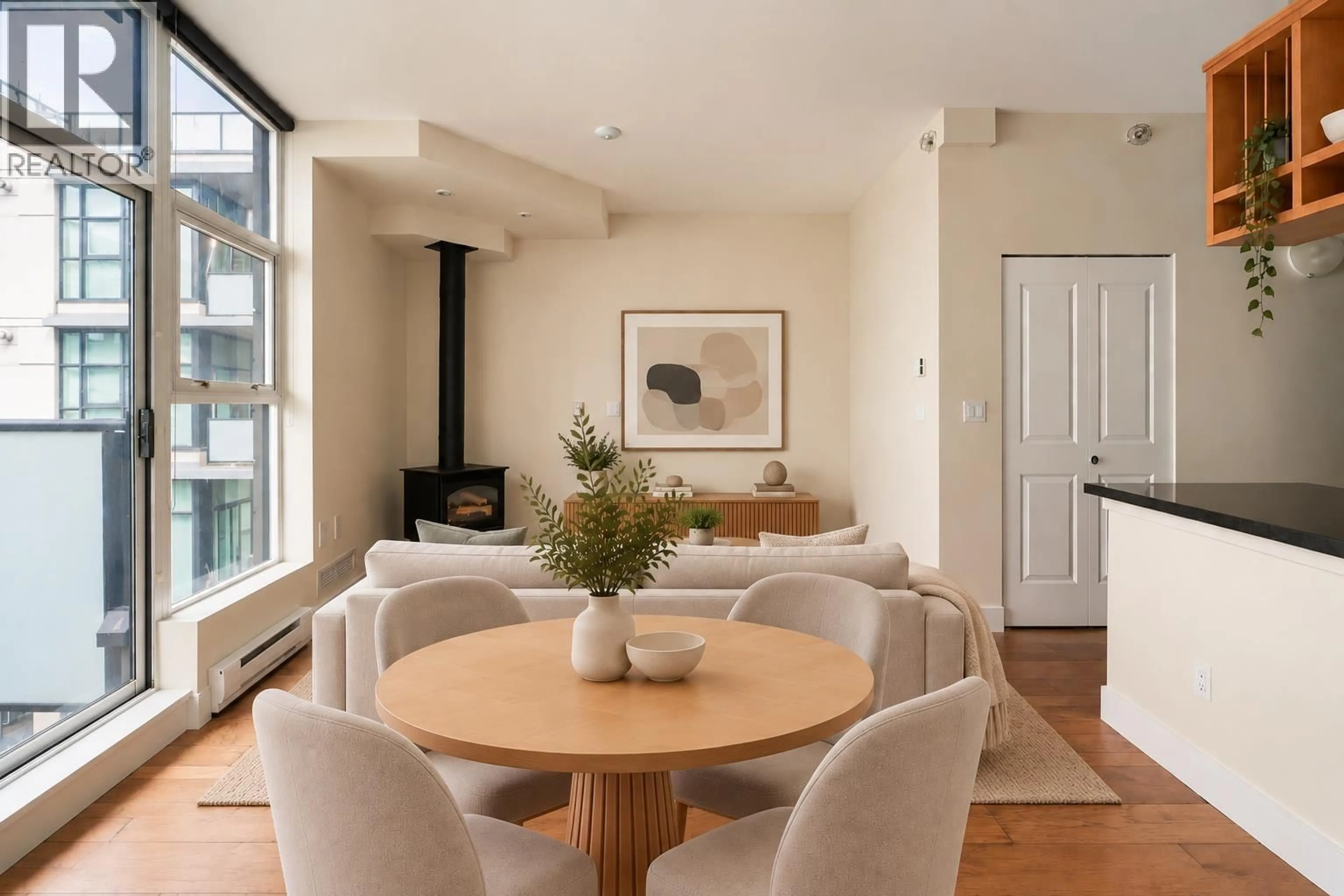 Living room with furniture, unknown for 322 - 8988 HUDSON STREET, Vancouver British Columbia V6P6Z1