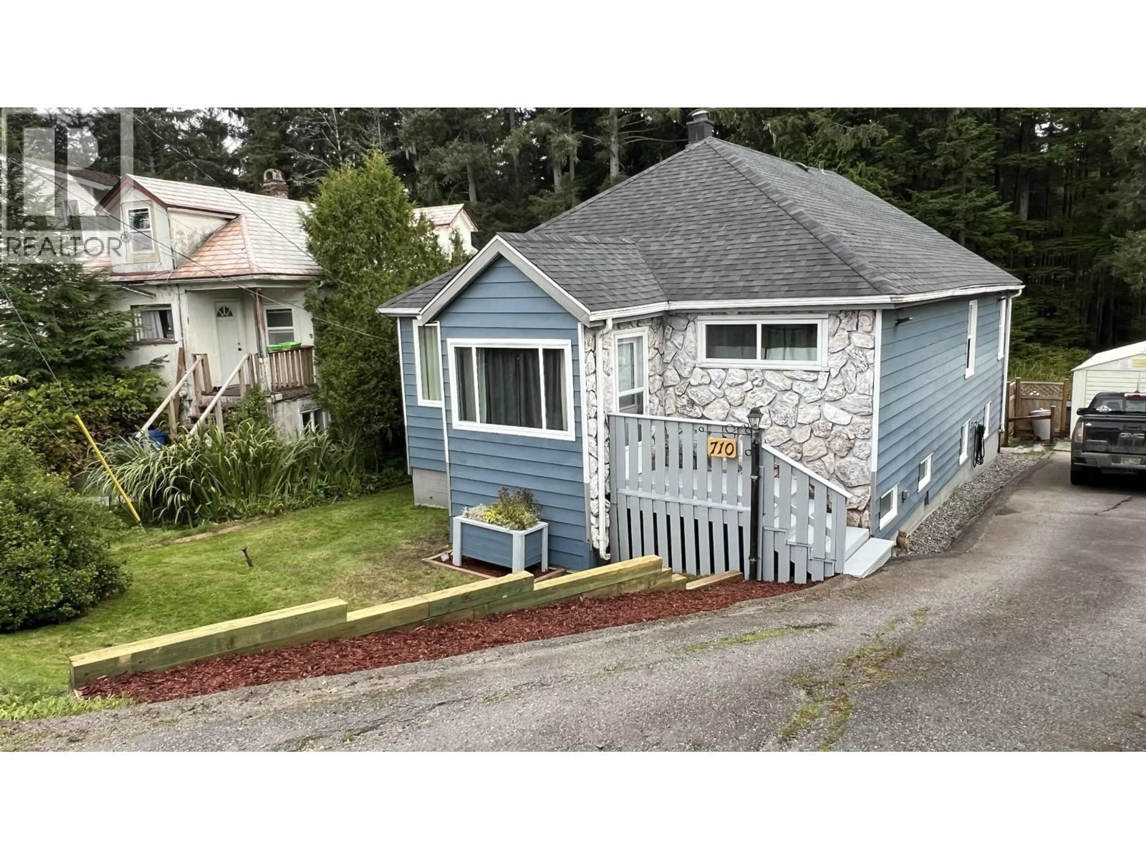 A pic from outside/outdoor area/front of a property/back of a property/a pic from drone, street for 710 8TH AVENUE, Prince Rupert British Columbia V8J2M9