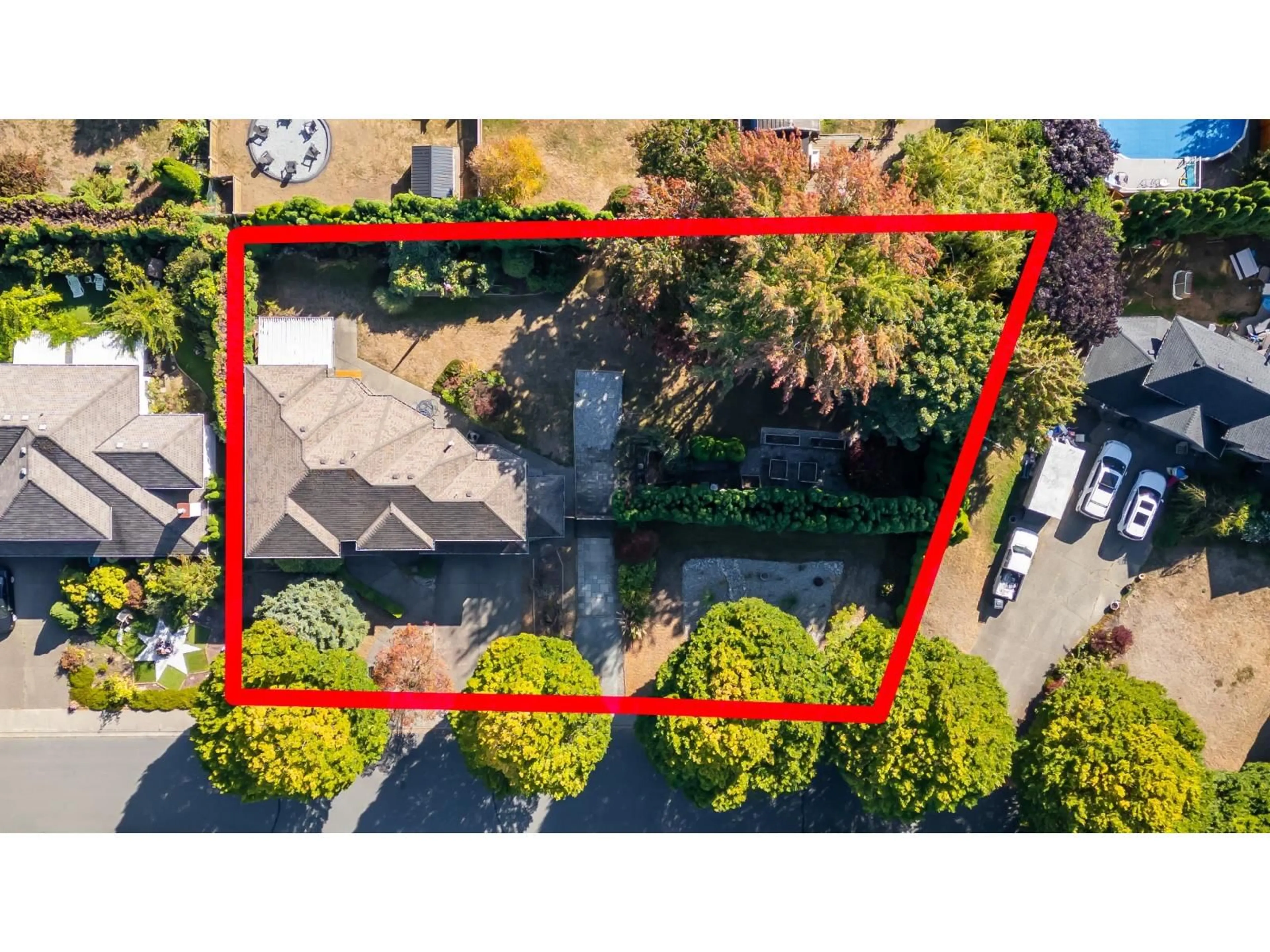 A pic from outside/outdoor area/front of a property/back of a property/a pic from drone, street for 20326 92A AVENUE, Langley British Columbia V1M2M7