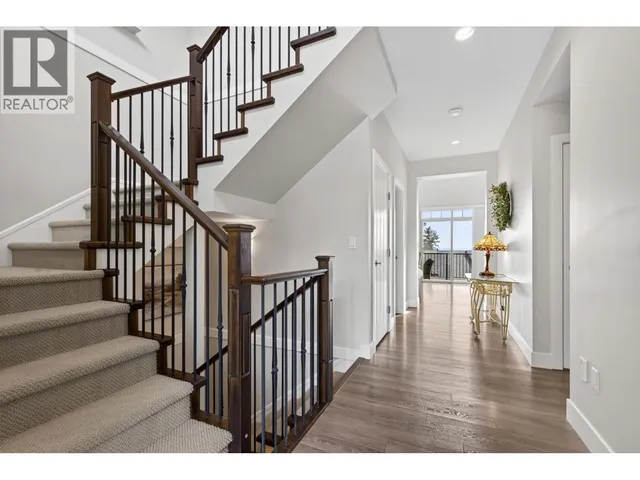 107 - 3458 BURKE VILLAGE PROMENADE, Coquitlam 4