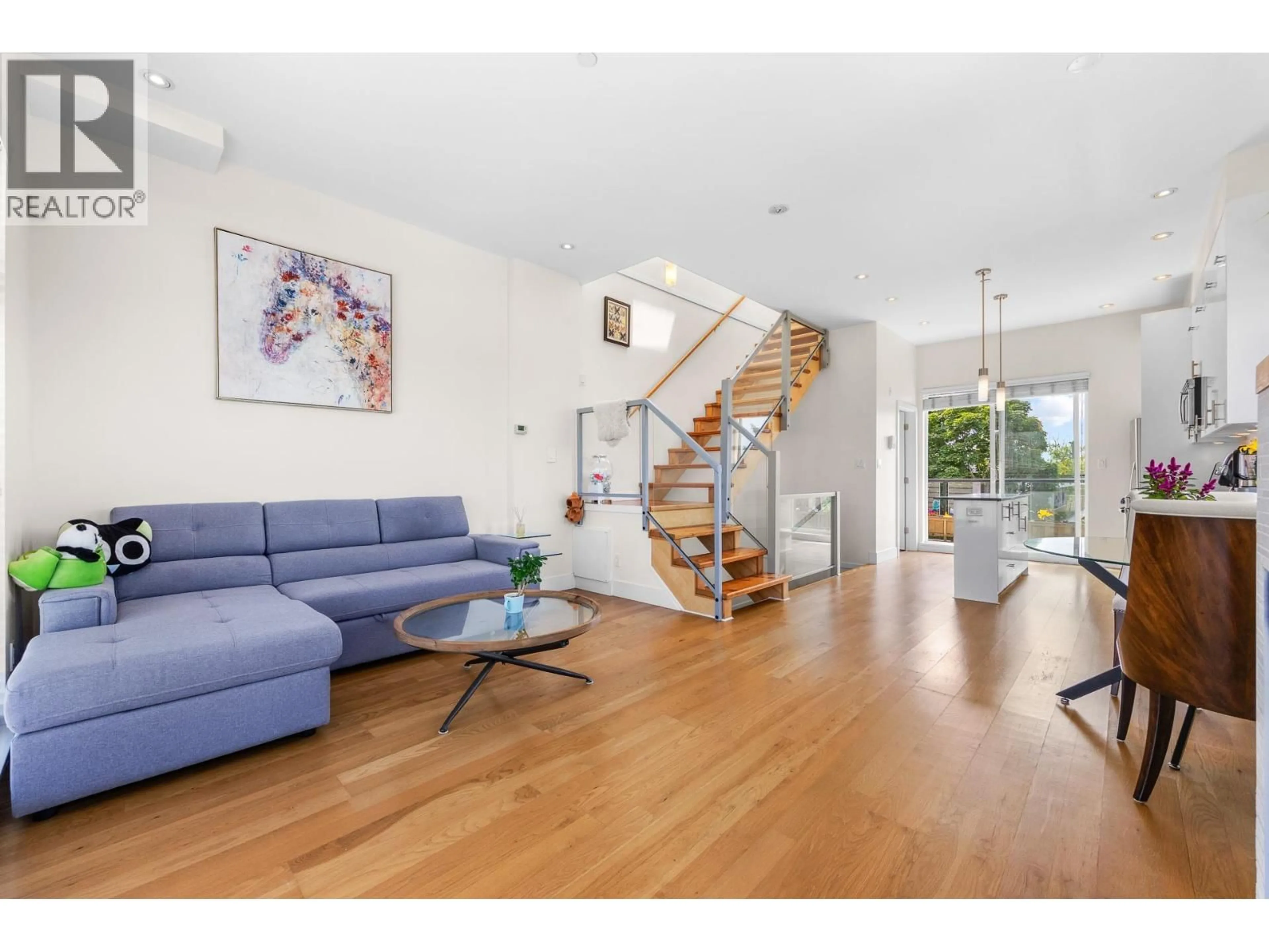 Living room with furniture, unknown for 3993 CHATHAM STREET, Richmond British Columbia V7E2Z6