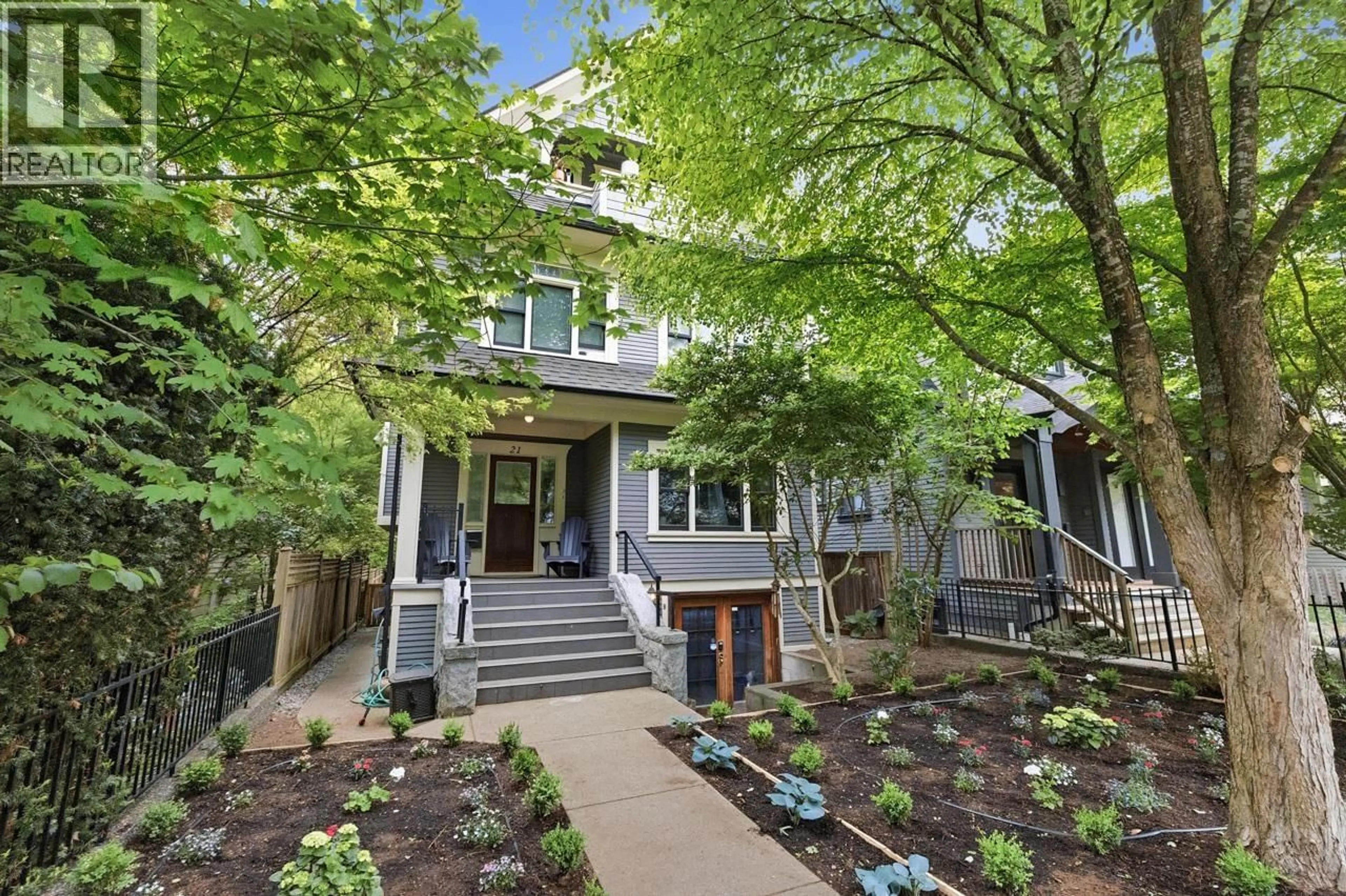 Unknown for 21 22ND AVENUE, Vancouver British Columbia V5V1T3