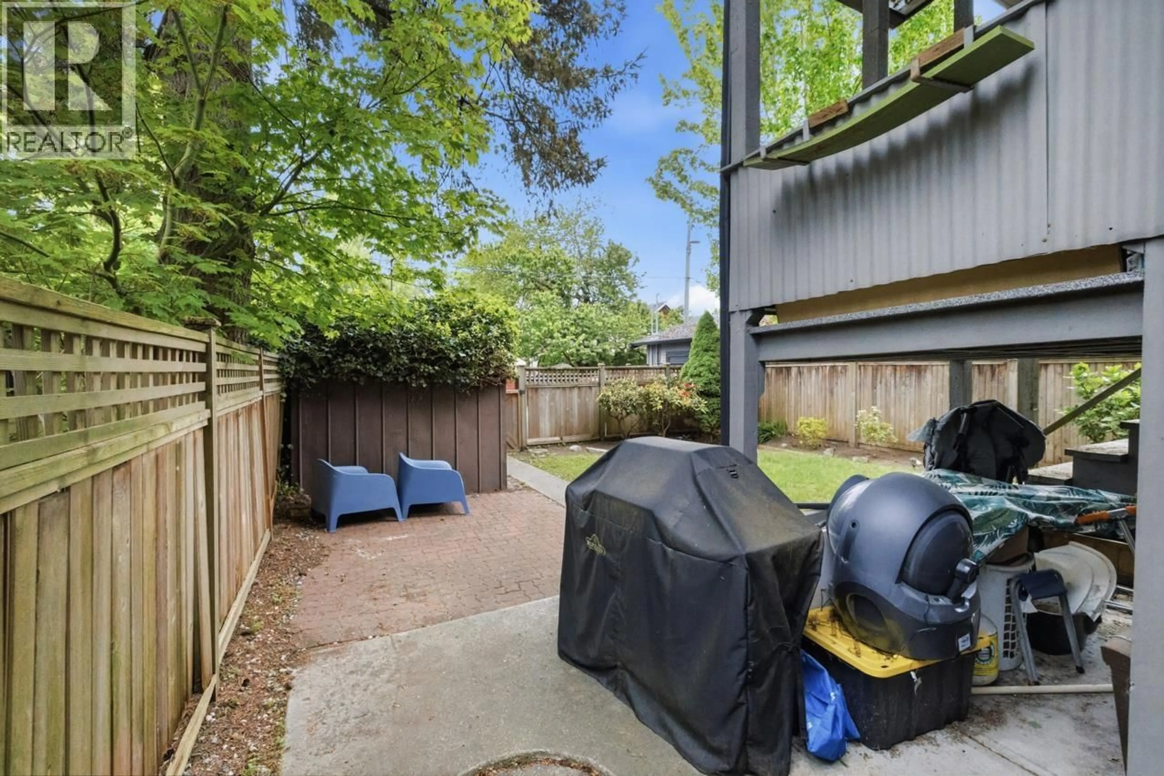 Patio, forest/trees view for 21 22ND AVENUE, Vancouver British Columbia V5V1T3