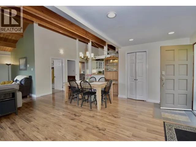 2703 ROBINSON ROAD, Roberts Creek 4
