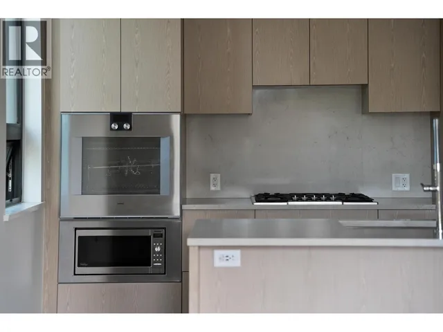 303 - 633 KING EDWARD AVENUE, Vancouver 4