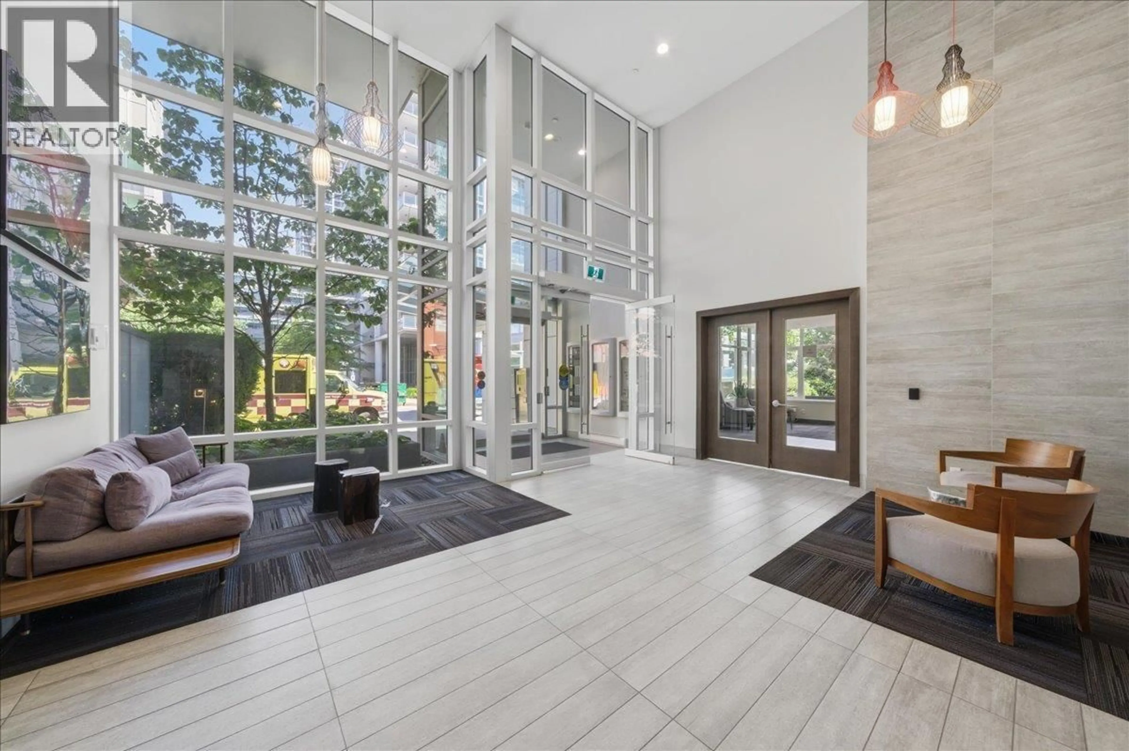 Lobby for 802 - 200 NELSON'S CRESCENT, New Westminster British Columbia V3L0H4